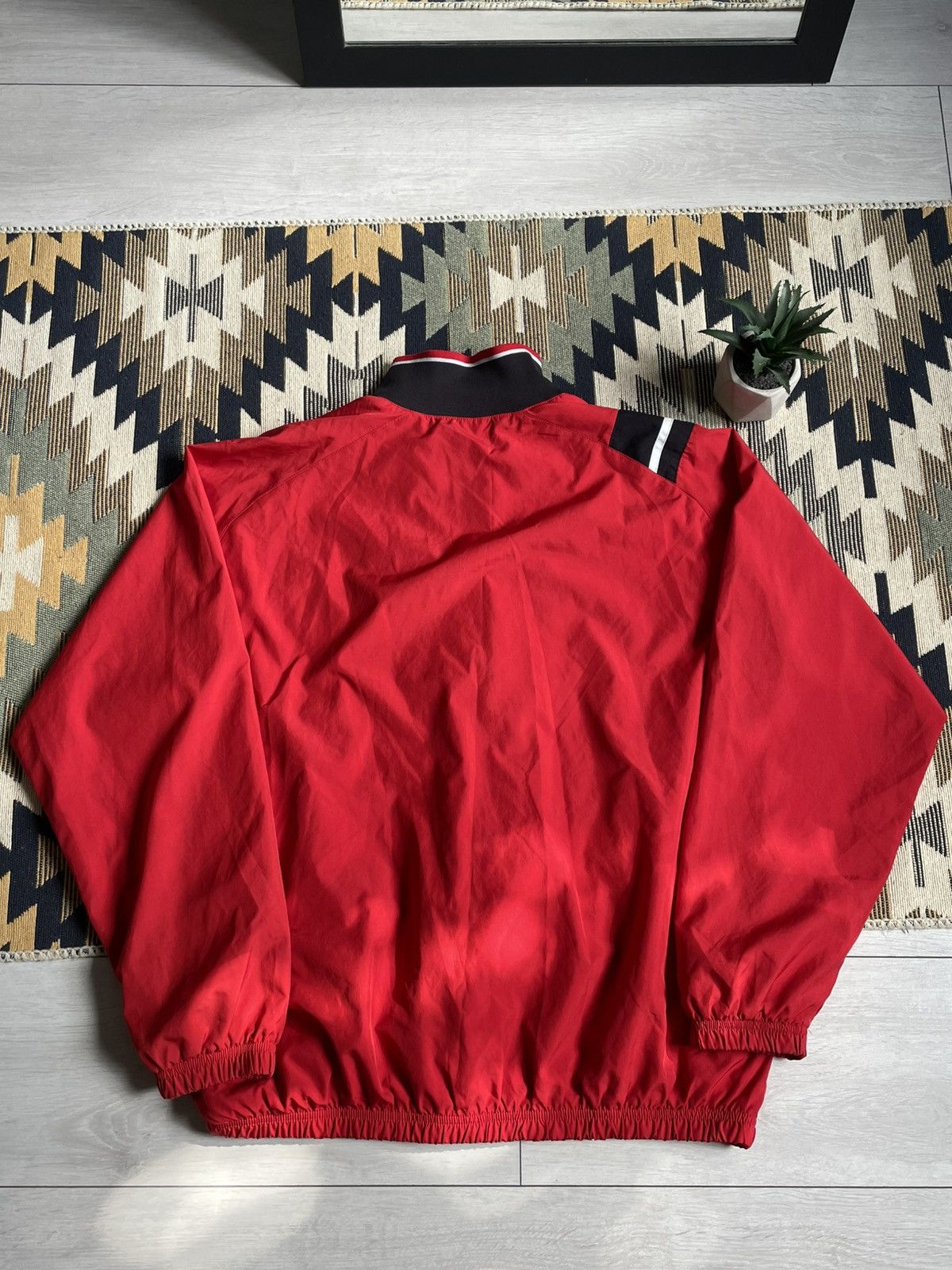 Nike × Vintage Vintage Nike Nylon Logo Y2K Track Jacket Size US L / EU 52-54 / 3 - 9 Thumbnail
