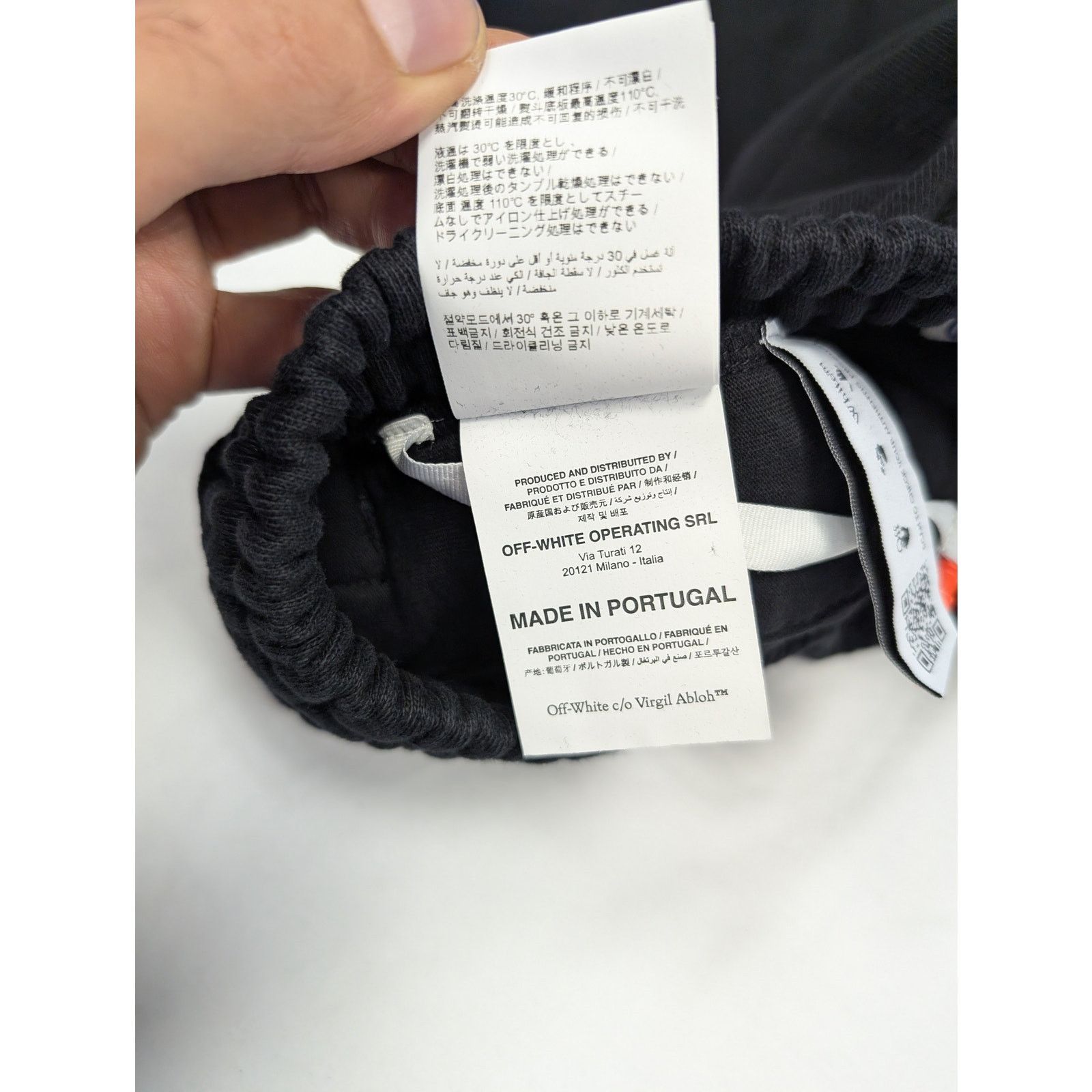 Off-White o1rshd1 Graffiti Layers Slim Sweatpants / Joggers in Black Size US 30 / EU 46 - 16 Thumbnail
