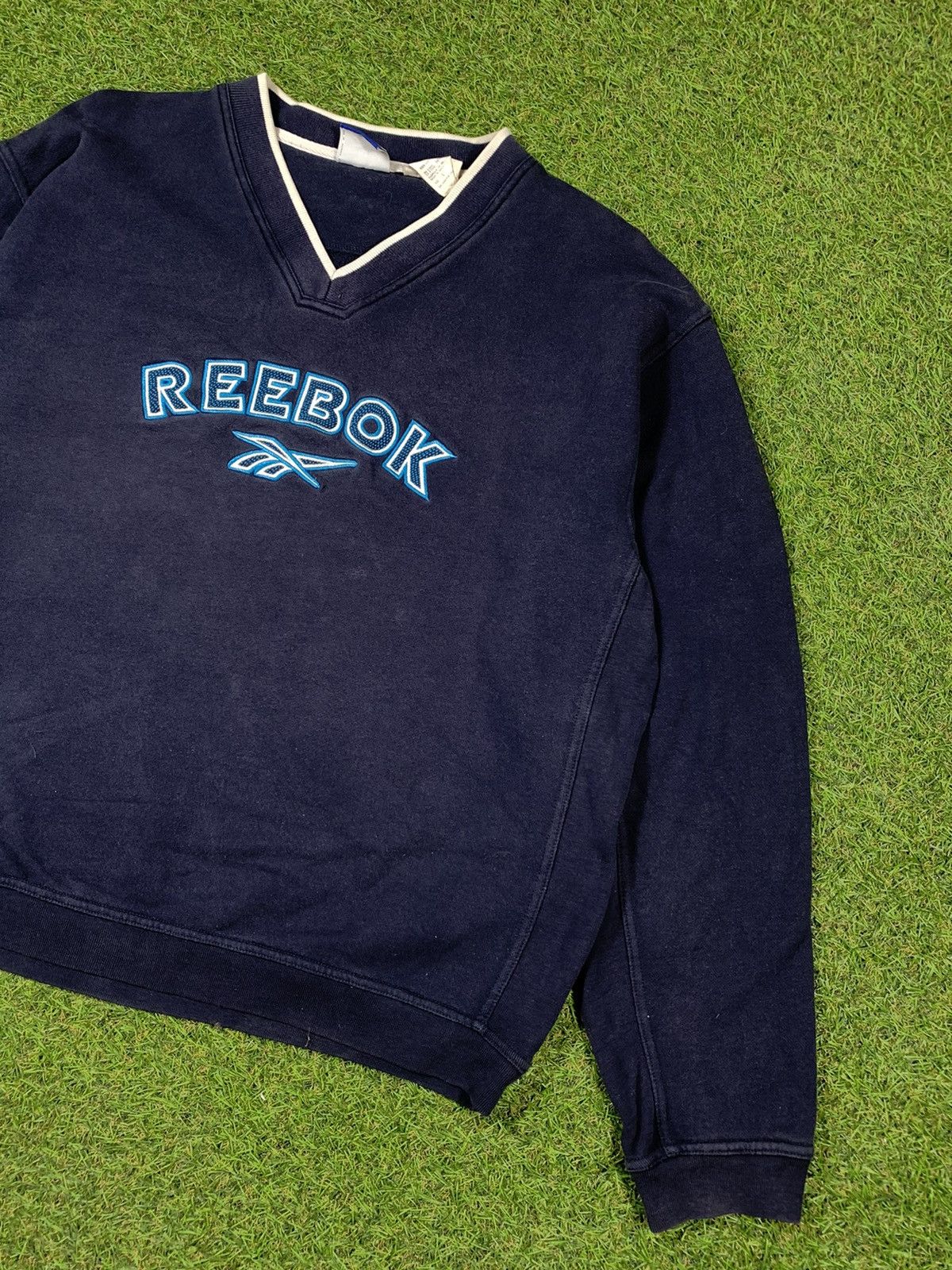 Reebok Vintage 90s Reebok sweatshirt crewneck big logo size L Size US L / EU 52-54 / 3 - 2 Thumbnail