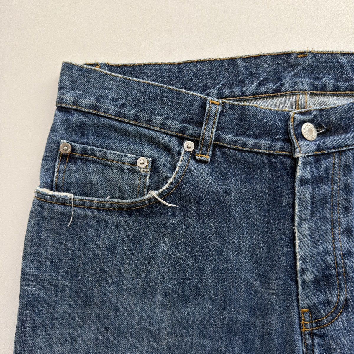 Helmut Lang Thrashed’ Vintage Classic Denim’ Jeans Size US 32 / EU 48 - 3 Thumbnail