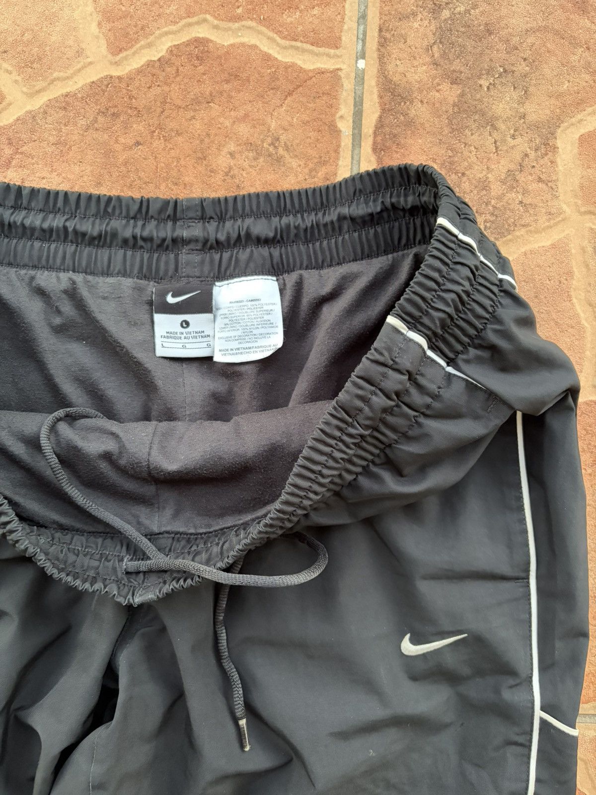 Nike Vintage baggy Nike sweatpants Size US 33 - 2 Thumbnail