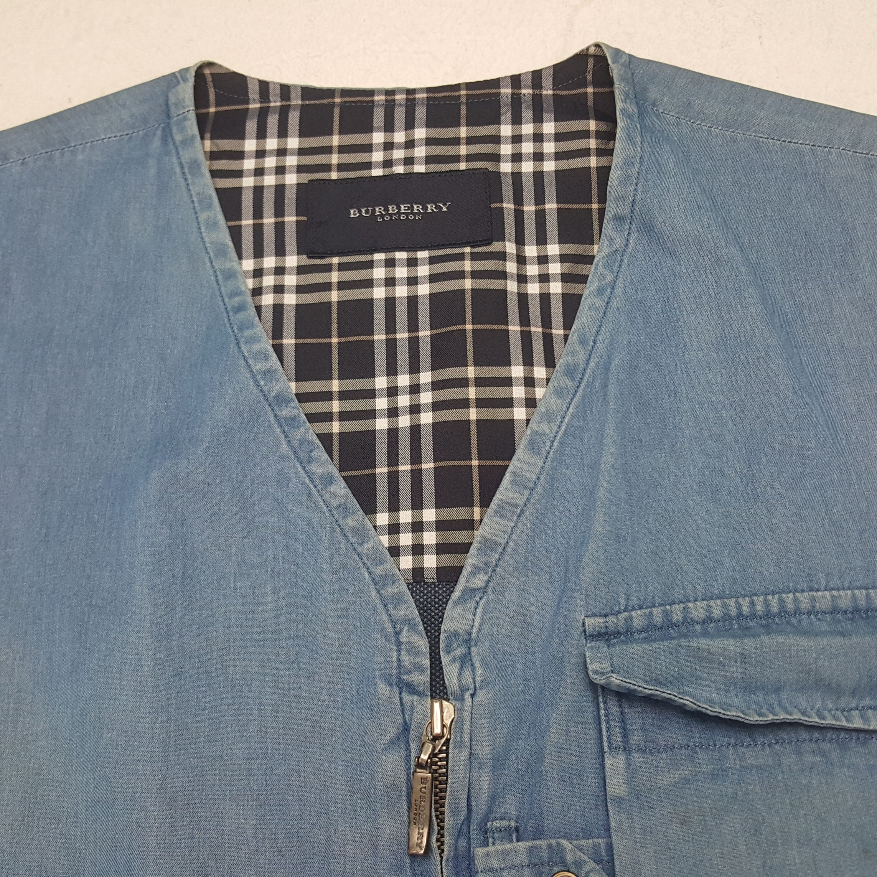 Burberry × Vintage Vintage Burberry London Custom Spell Out Vest Jacket Size US M / EU 48-50 / 2 - 5 Thumbnail