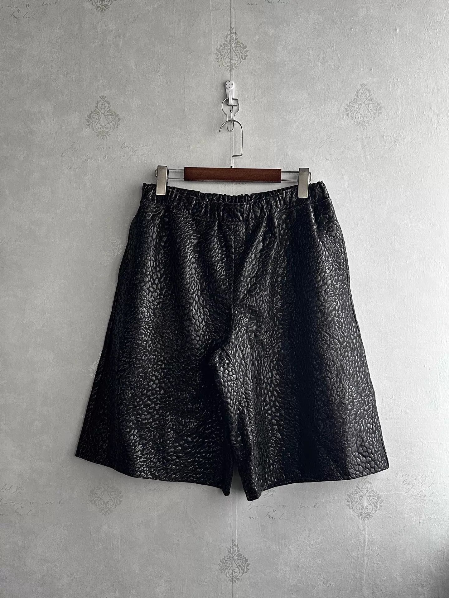 Comme des Garcons Homme Plus CDG Homme Plus Embossed Shorts M 2019 Rare Size US 32 / EU 48 - 1 Thumbnail