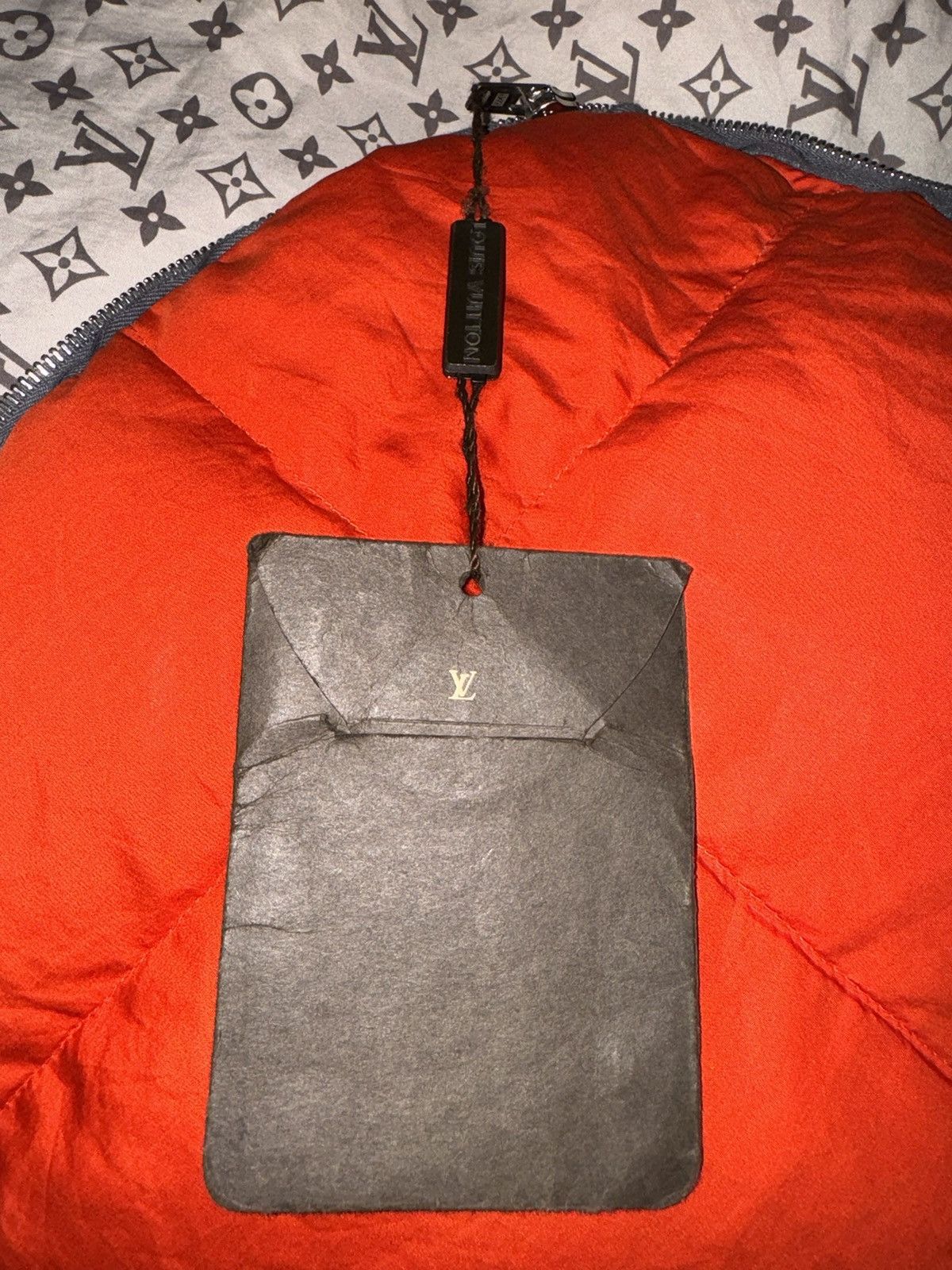 Louis Vuitton Louis Vuitton Monogram Goose Down Sleeping Bag Blanket LV Size ONE SIZE - 5 Thumbnail