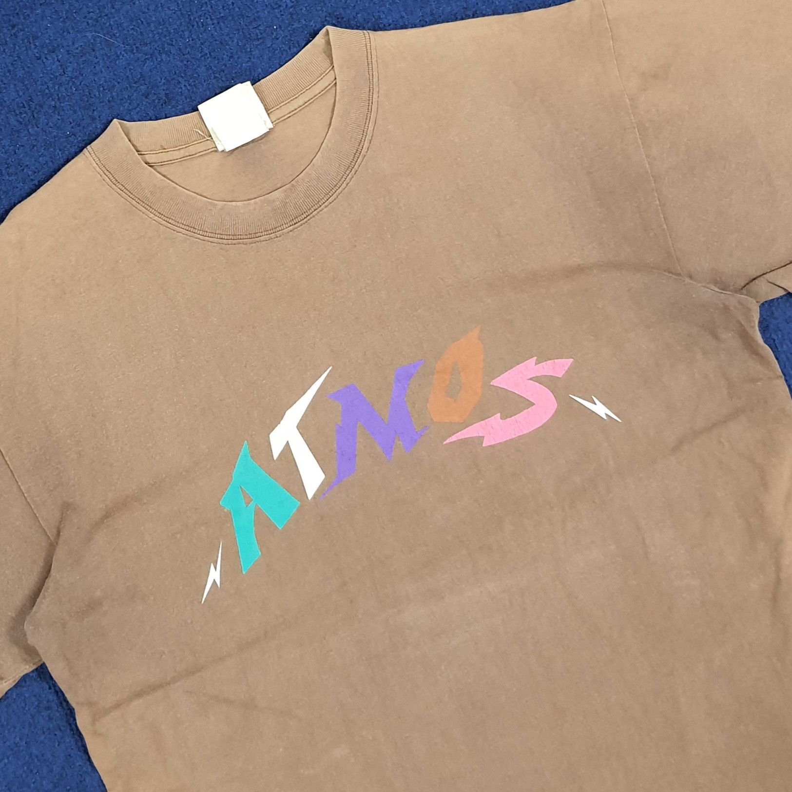Vintage × atmos Vintage Atmos Spell Out Streetwear Tshirt Size US M / EU 48-50 / 2 - 2 Thumbnail