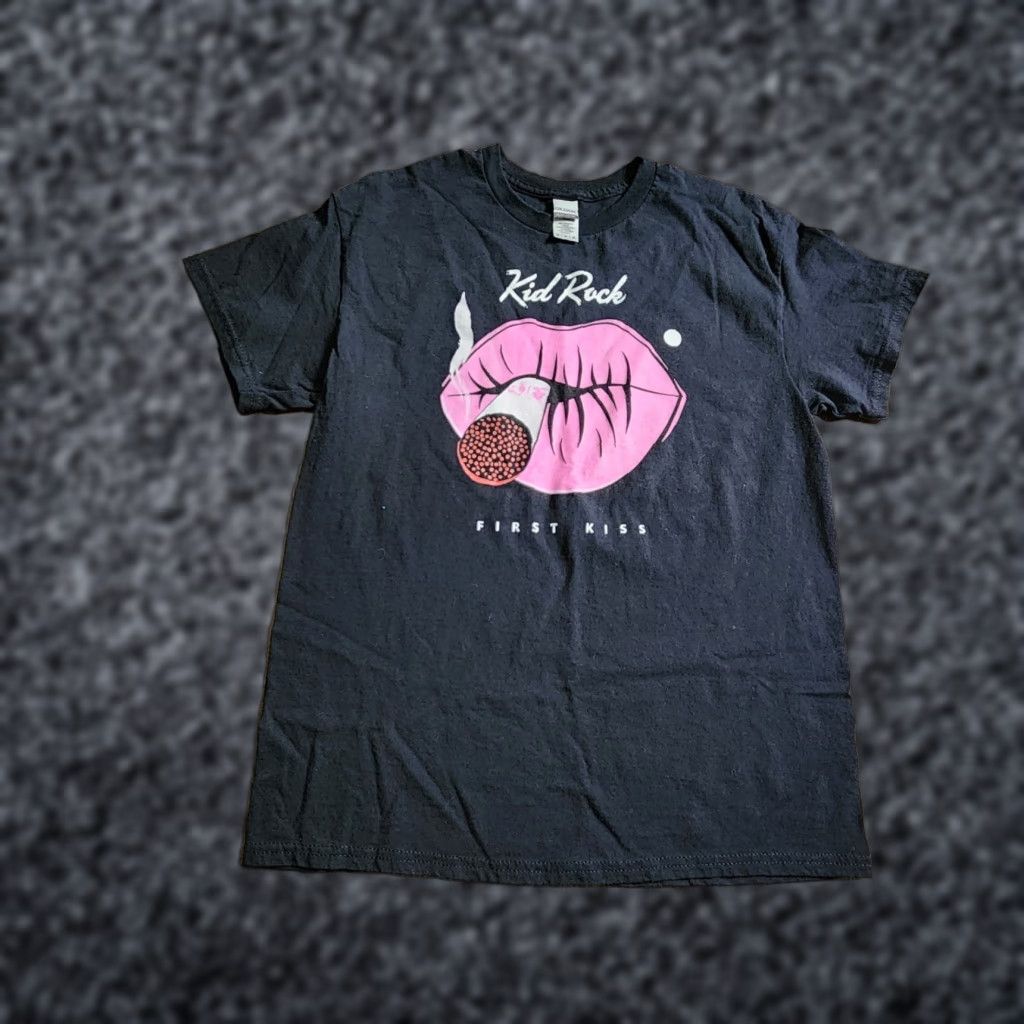 Gildan VINTAGE Mens M Kid Rock First Kiss Band Concert T Shirt Size US M / EU 48-50 / 2 - 1 Thumbnail