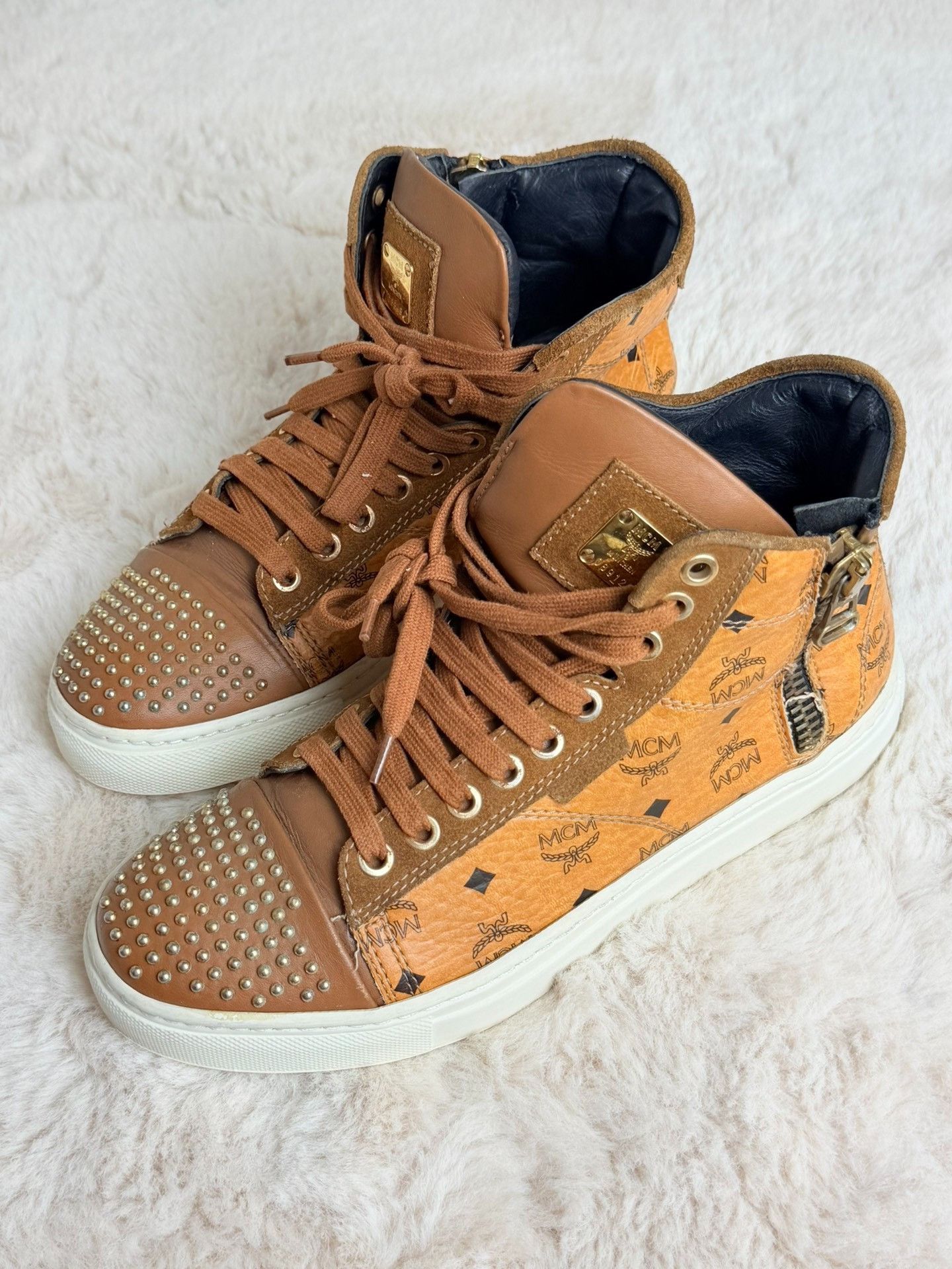 MCM MCM Hitop Sneakers us_7 Women Size US 7 / IT 37 - 1 Thumbnail