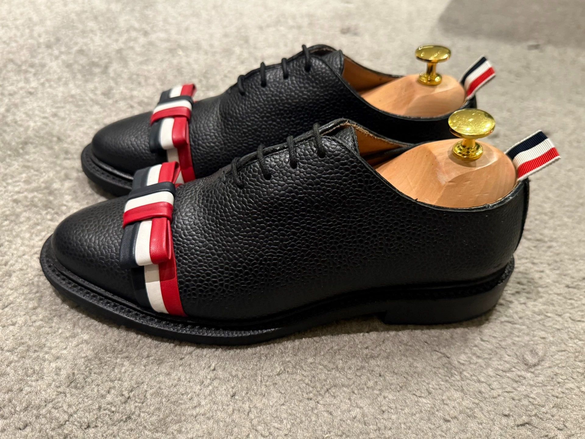 Thom Browne Thom Browne Women's Black Bow Detail Dress Shoes 37 Size US 6.5 / IT 36.5 - 2 Thumbnail
