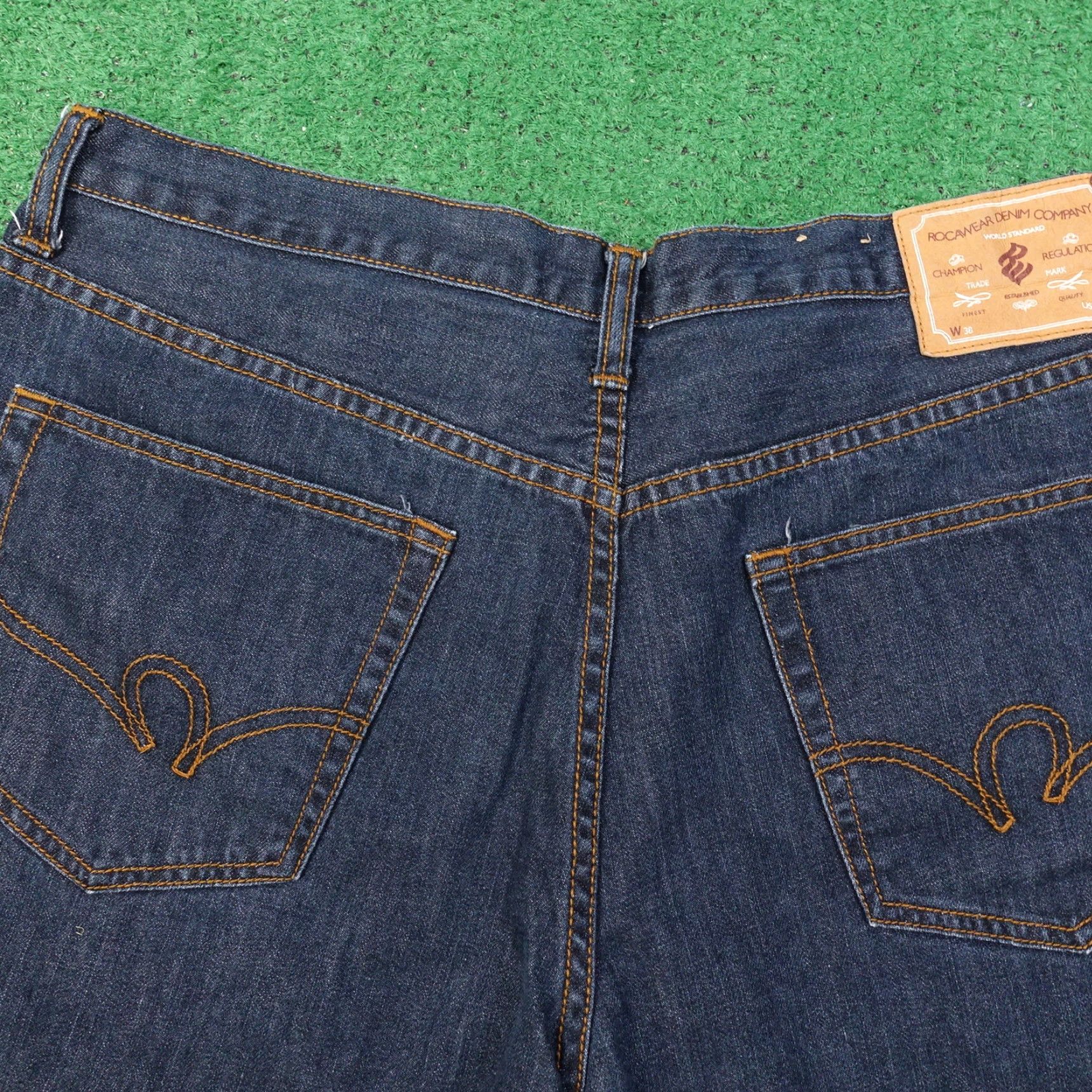 Rocawear VINTAGE Rocawear Denim Company HipHop 00s Y2K Jean Shorts Mens SZ 38 Blue 12in Inseam Size US 38 / EU 54 - 5 Thumbnail