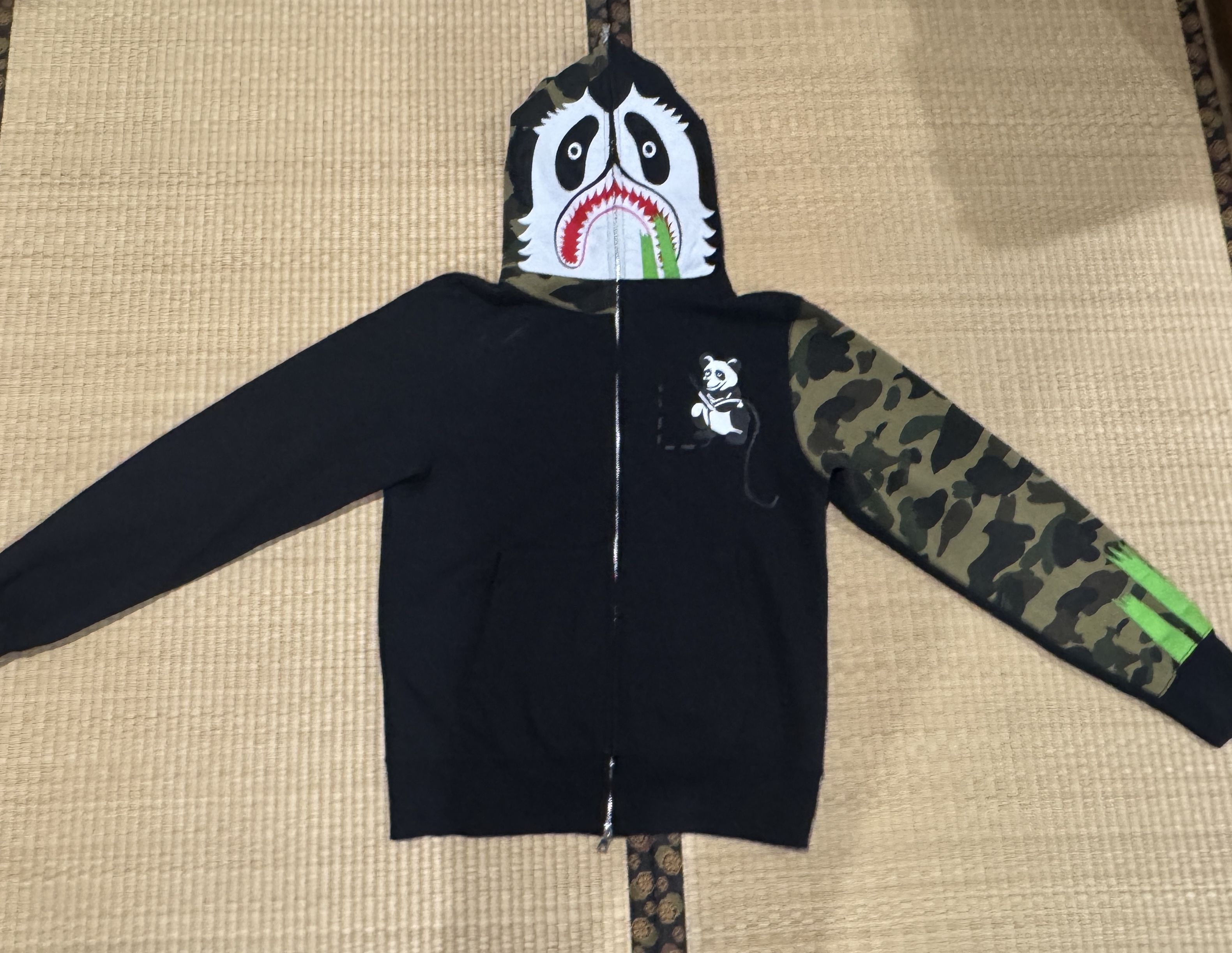 Bape Panda Bape Hoodie Size US M / EU 48-50 / 2 - 1 Thumbnail