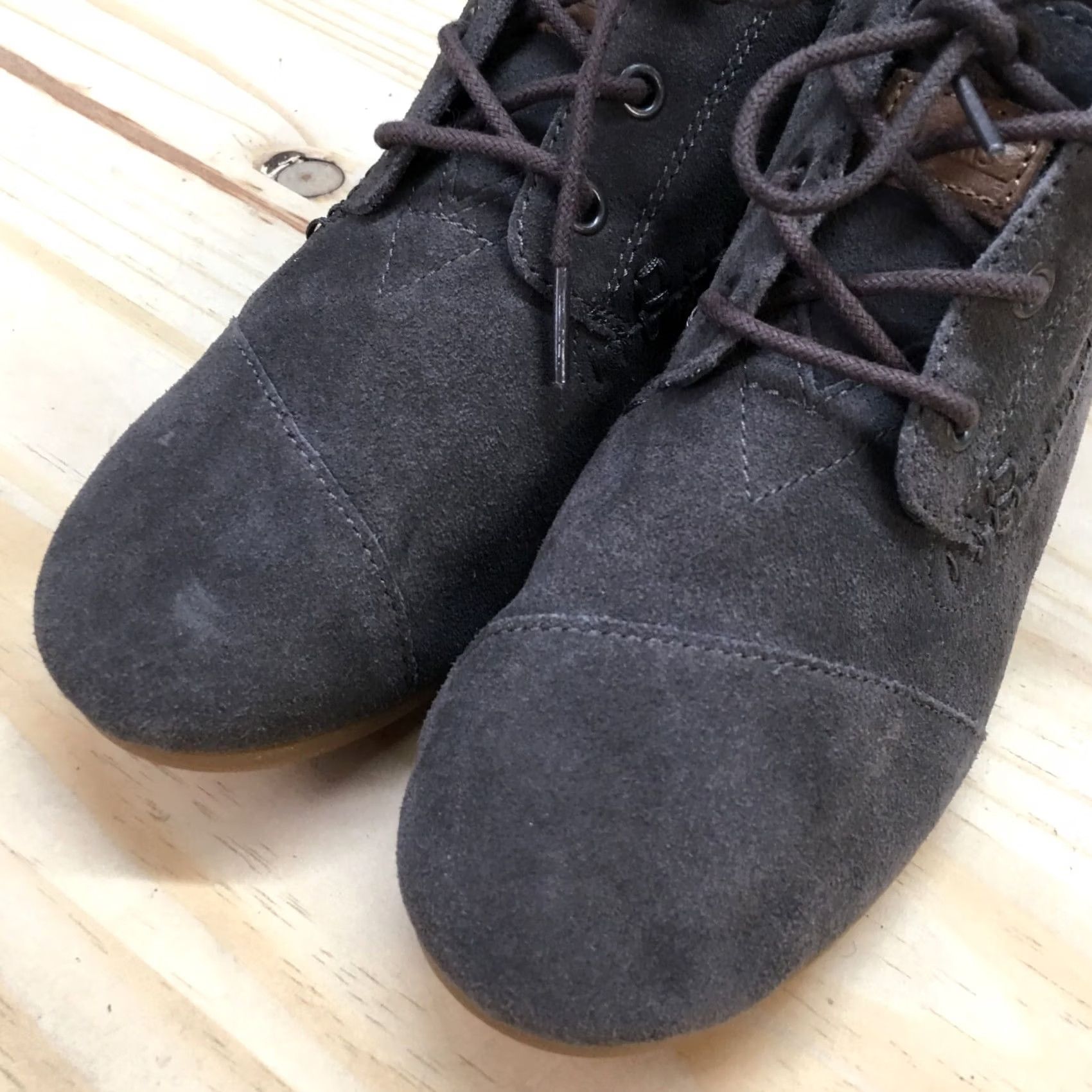 Toms Toms Boots Womens 6 Ankle Booties Gray Suede Casual Lace Up Almond Toe Flat Shoes Boots Female 6 Gray Suede Casual Lace Up Almond Toe Flat Size US 6 / IT 36 - 5 Thumbnail