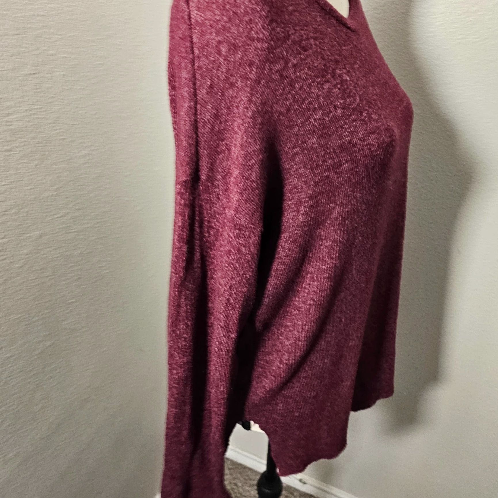 American Eagle Outfitters American Eagle Outfitters Shirt Women M Red Solid Long Sleeve Cotton Blend Size M / US 6-8 / IT 42-44 - 4 Thumbnail