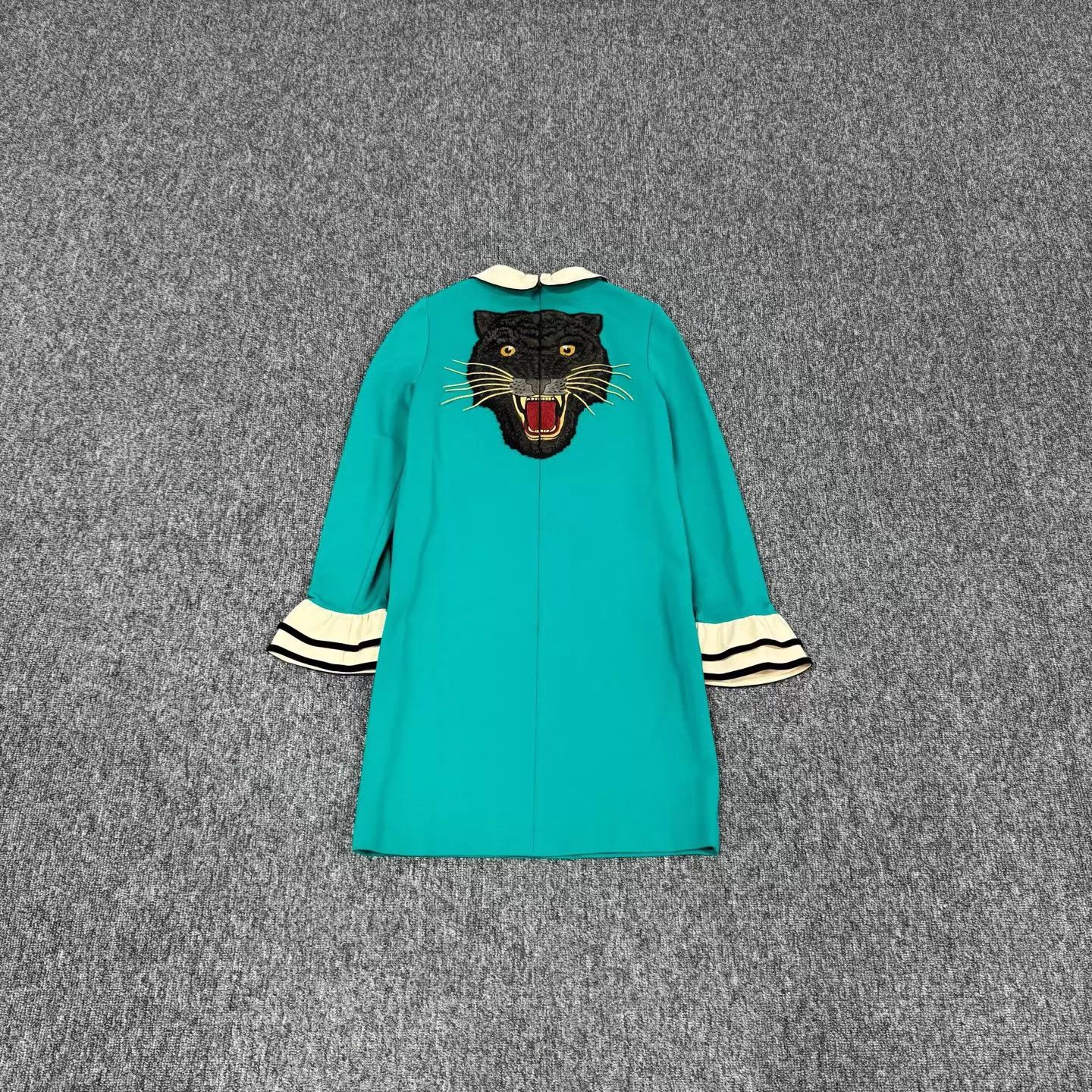 Gucci Gucci Women's Lake Green Tiger Head Embro Ruffled Dress S Size S / US 4 / IT 40 - 2 Thumbnail