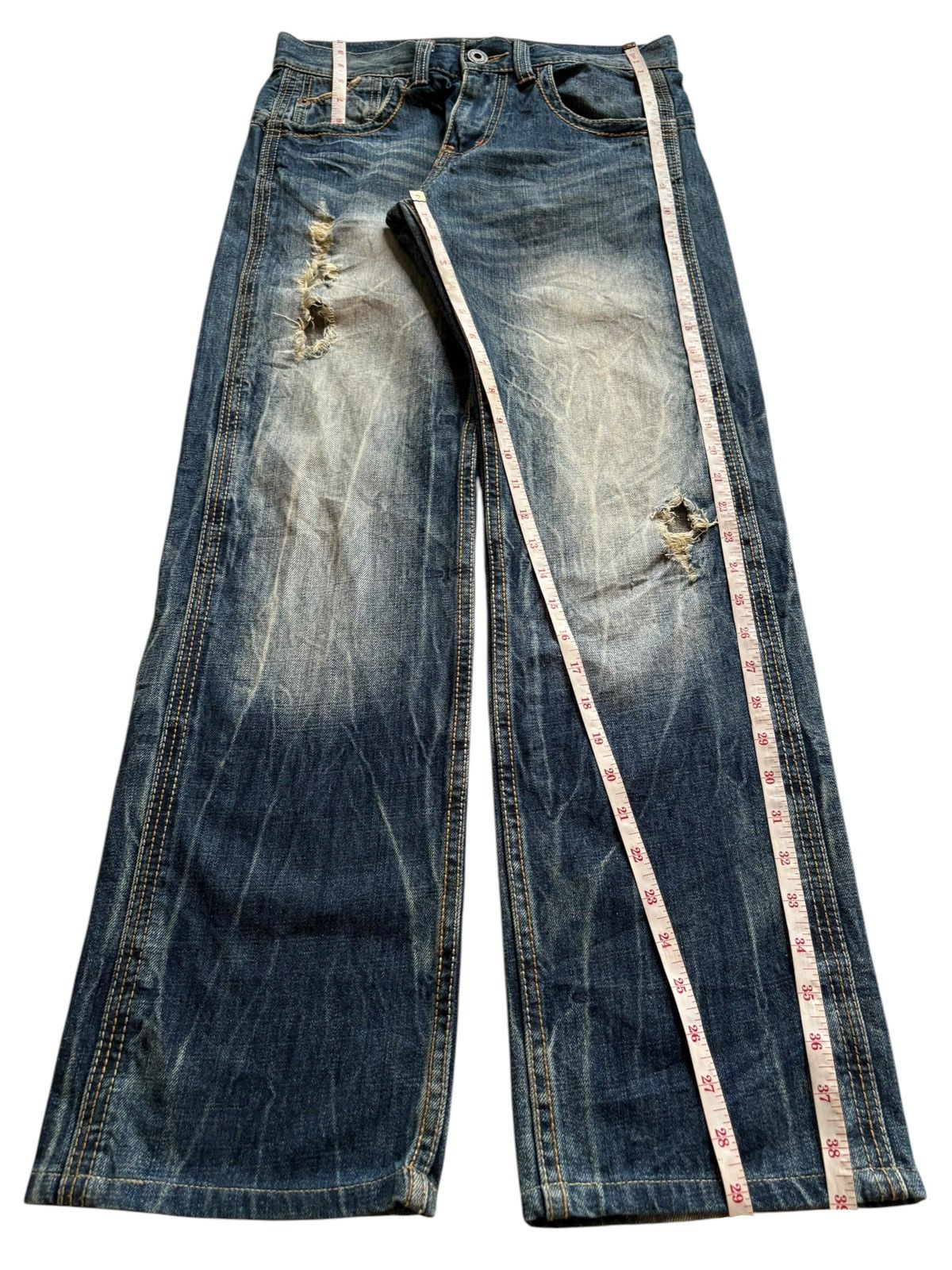 Japanese Brand Vintage Japanese Brand Mud Wash Buckle Back Rip Loose Jeans Size US 30 / EU 46 - 14 Thumbnail
