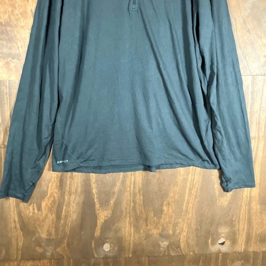 Nike VINTAGE Nike Mens Jacket Gray 1/4 Zip DriFit Performance Athletic Lightweight Stretch XL Track Jacket Mens Size US XL / EU 56 / 4 - 3 Thumbnail