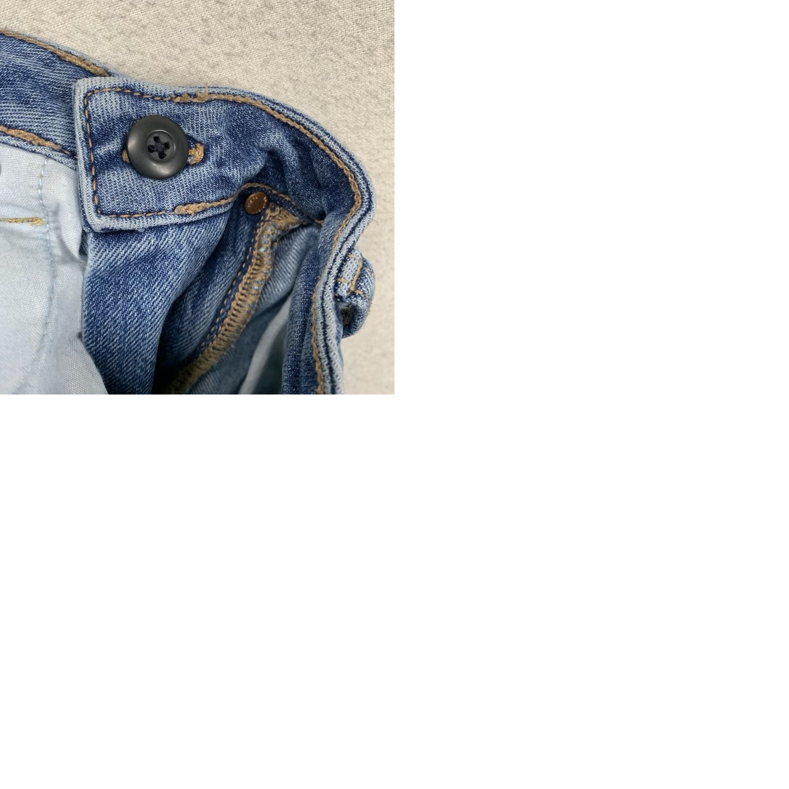 American Eagle Outfitters American Eagle Outfitters Bottoms Mom Short 00 Size 26 Inseam 2 Denim Blue Stretch Classic 90s Daisy Logo Zipper Button Vintage Size 24" / US 00 / IT 34 - 11 Thumbnail