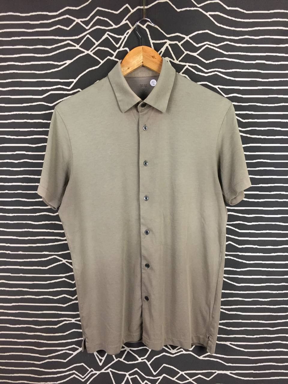 Uniqlo Uniqlo AIRism Short Sleeve Collared Button Up Polo Shirt Size US M / EU 48-50 / 2 - 1 Thumbnail