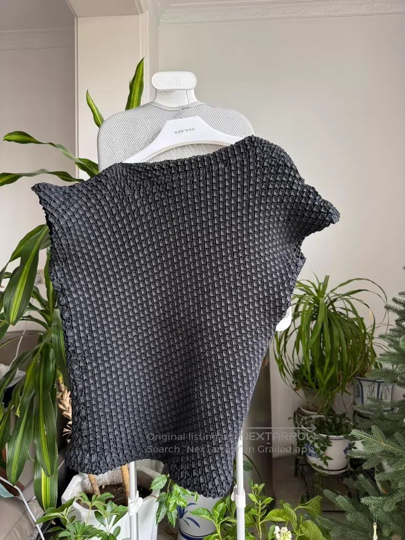 Issey Miyake Issey Miyake size:one size Irregular Three-Dimensional Bla Size XXS / US 00 / IT 34 - 1 Thumbnail
