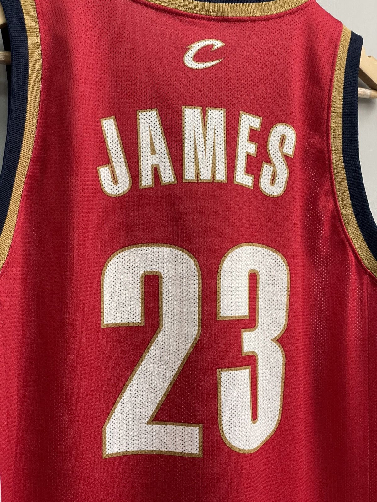 NBA Retro James 23 champion basketball jersey y2k Size US L / EU 52-54 / 3 - 10 Thumbnail