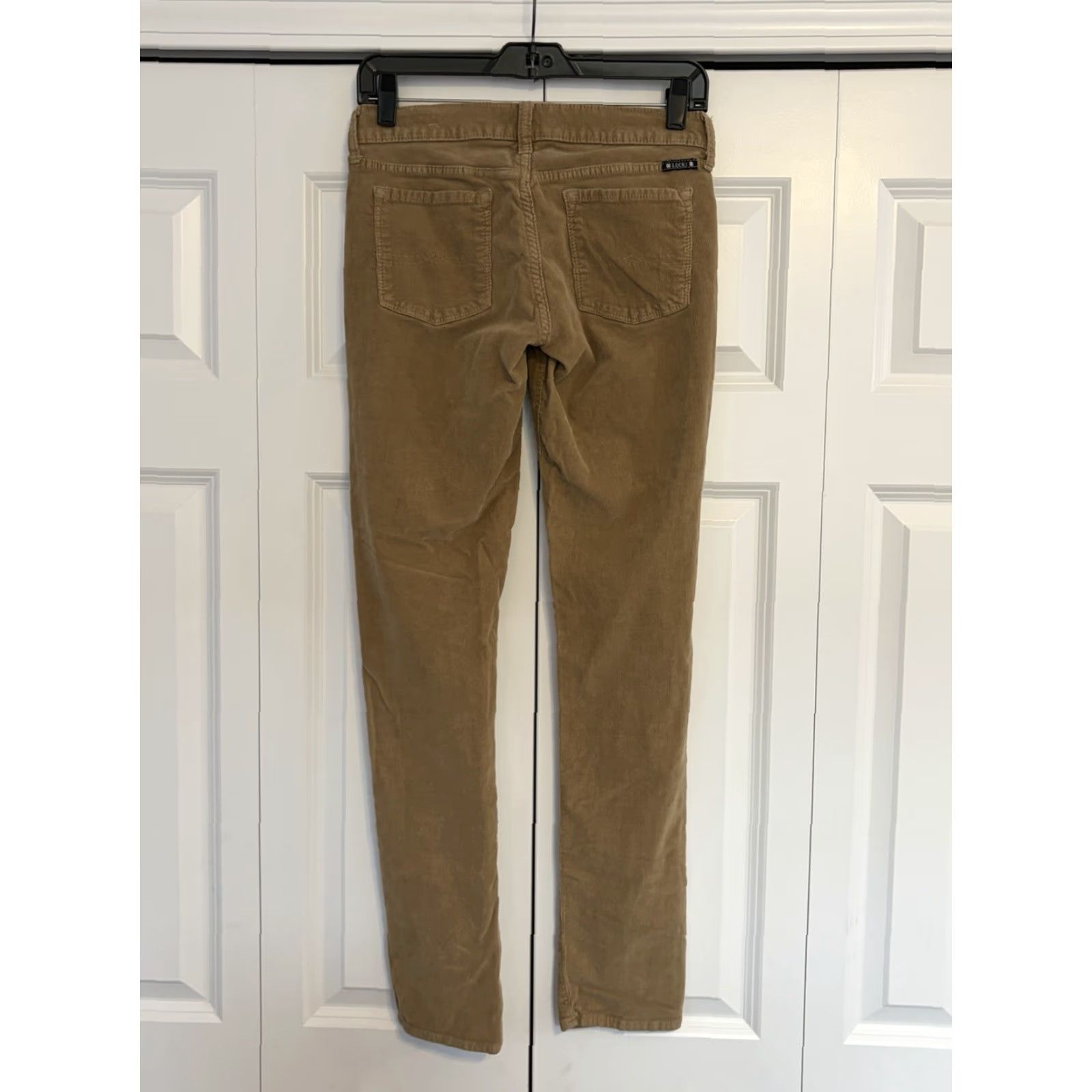 Lucky Brand Lucky Brand Women's Zeo Skinny Corduroy Jeans 5-Pocket Button Zip Green size 2/26 Regular Adult Womens Size ONE SIZE - 2 Thumbnail