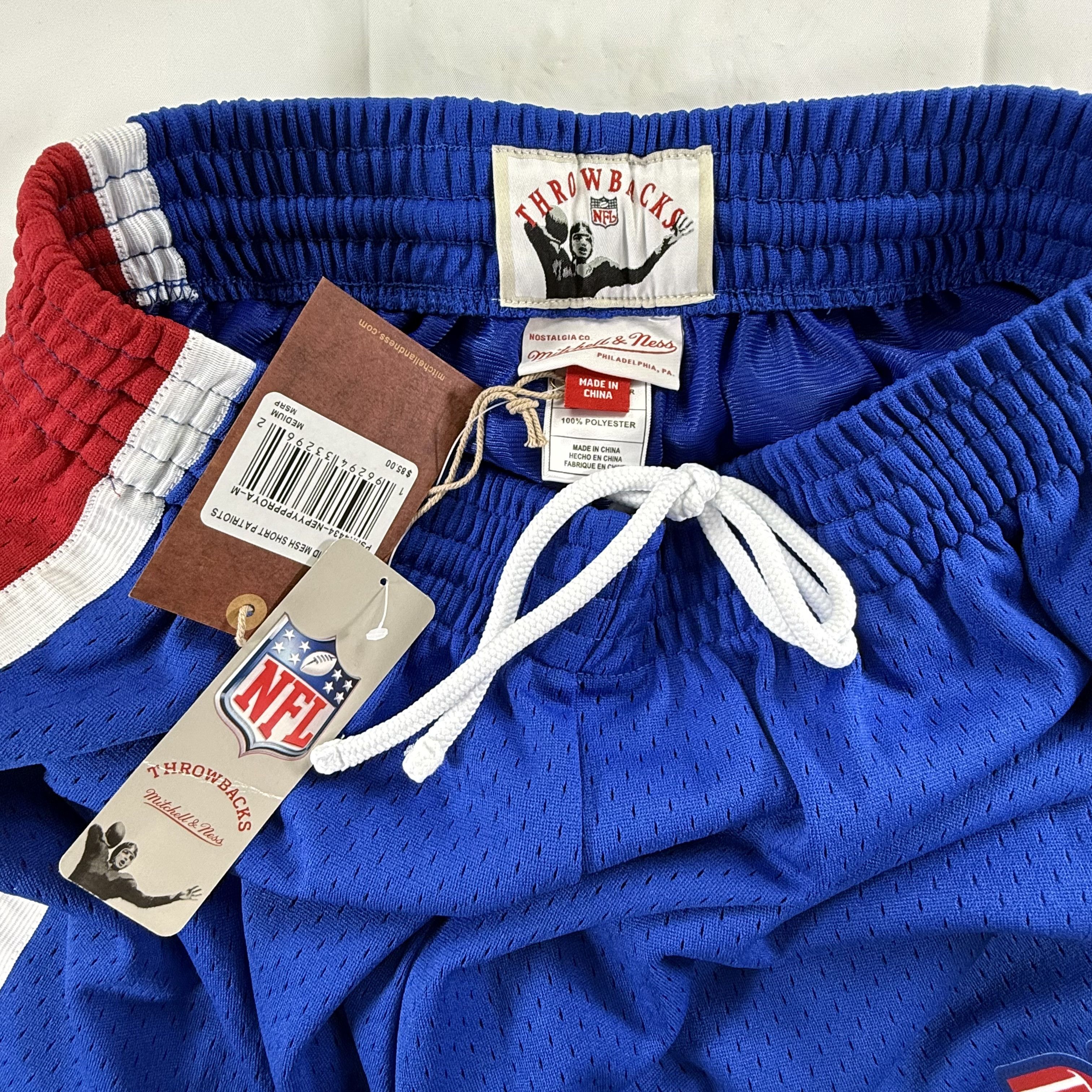 Mitchell & Ness Mitchell & Ness New England Patriots Mesh Shorts NFL Mens M Size US 28 / EU 44 - 5 Thumbnail