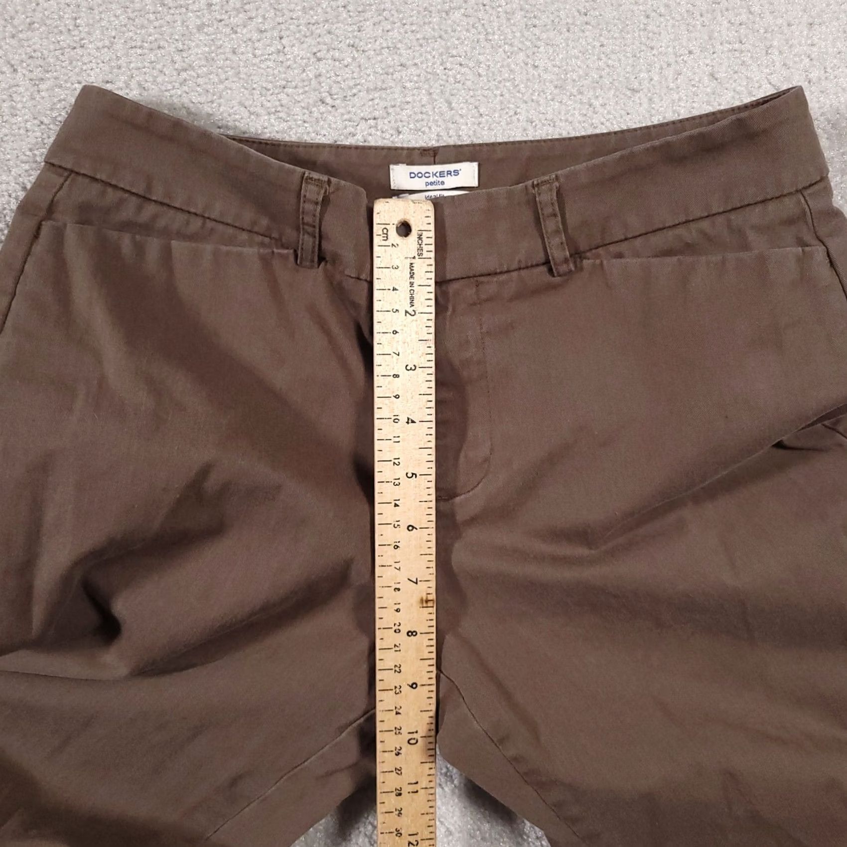 Dockers DOCKERS Pants Women's 6P Short Brown Flat Front Pockets Metro Fit Stretch Crop Capri Reg/Med Inseam 25.5 in Size 28" / US 6 / IT 42 - 7 Thumbnail
