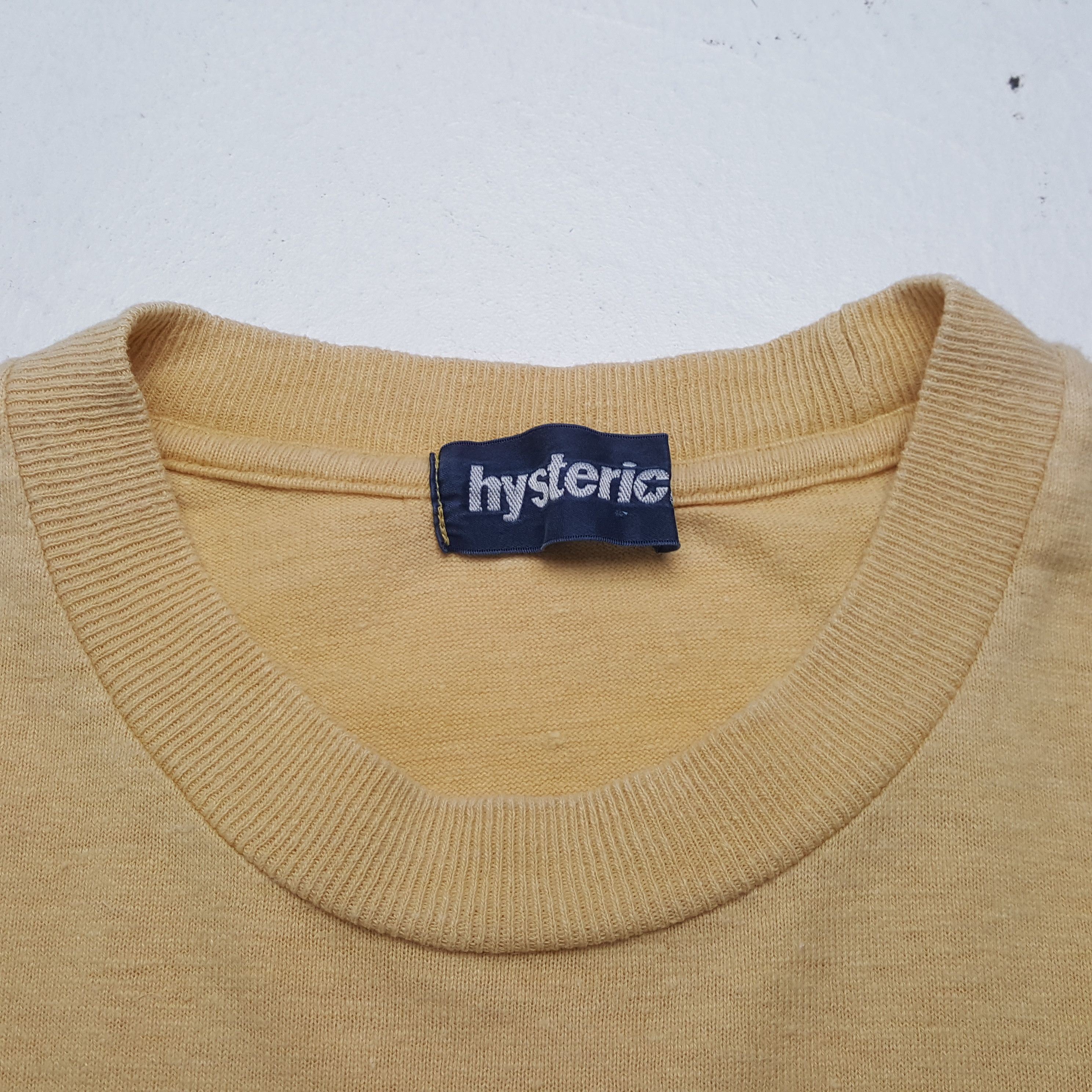 Hysteric Glamour Vintage Hysteric Glamour Japanese Brand T-Shirt C319N22 Size US S / EU 44-46 / 1 - 4 Thumbnail