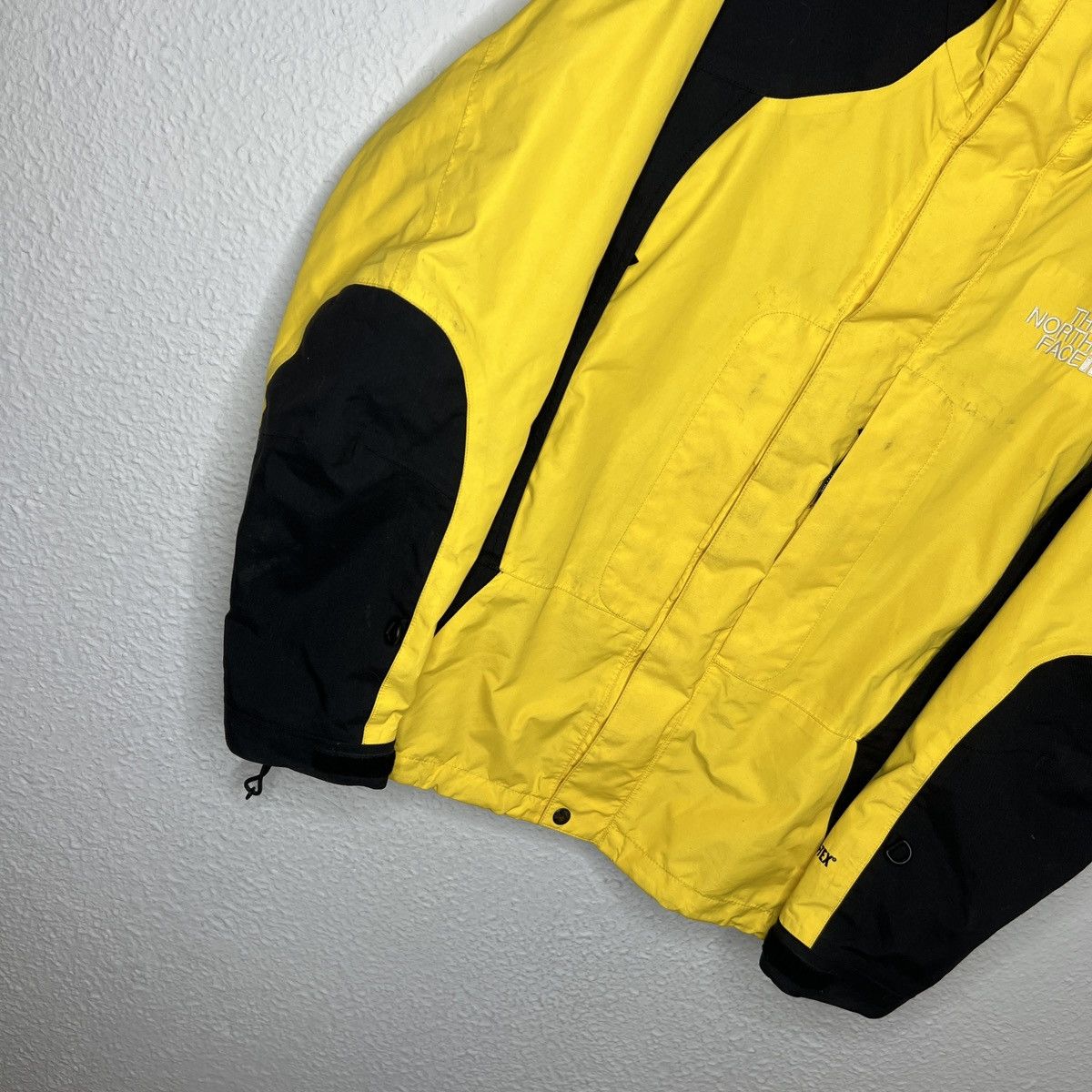 The North Face The North Face Vintage Mountain Jacket Goretex Yellow Black Size US M / EU 48-50 / 2 - 2 Thumbnail