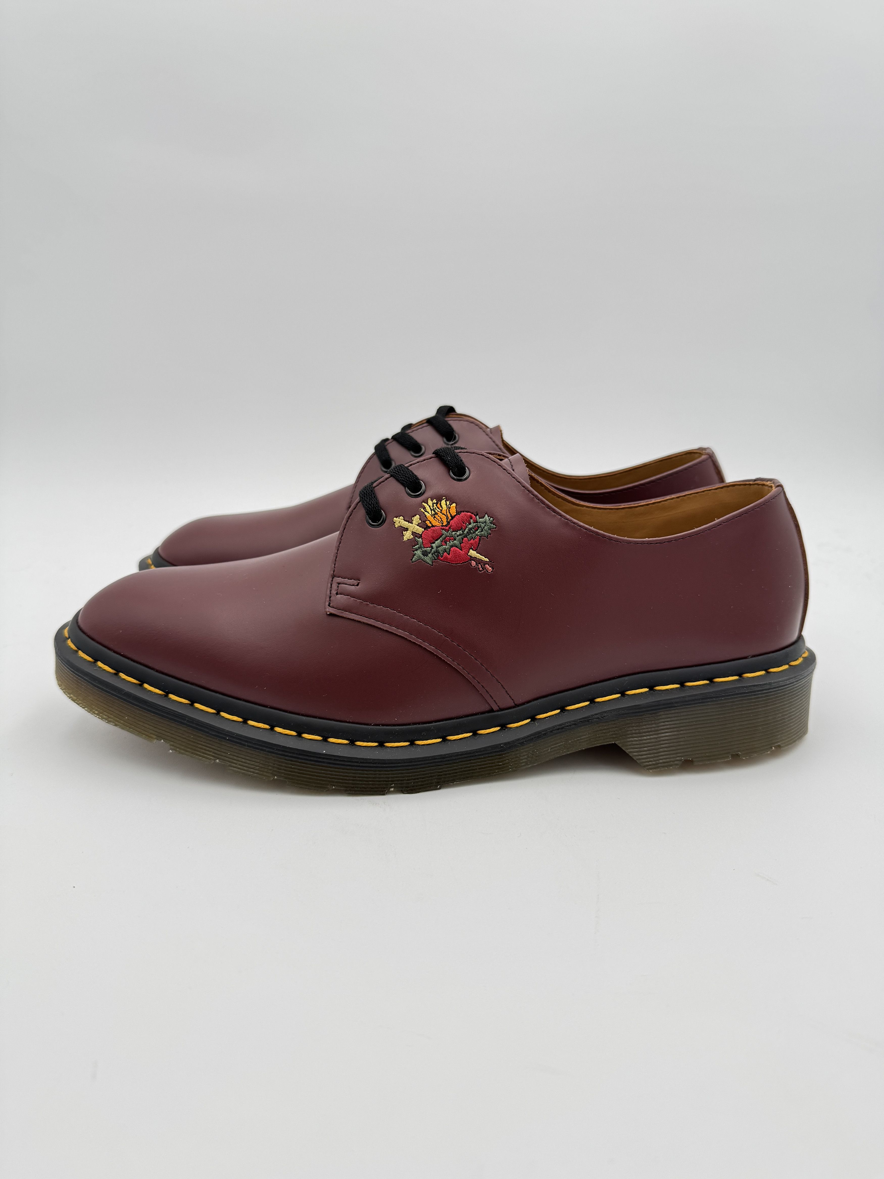 Dr. Martens × Supreme Supreme Sacred Heart 3-Eye Oxford Oxblood Red Size US 11 / EU 44 - 4 Thumbnail