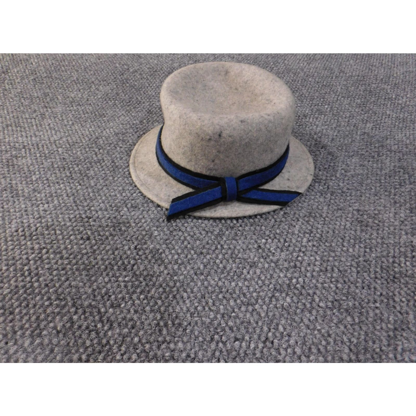 Brooks Brothers VINTAGE Brooks Brothers Hat Pork Pie Gray Blue Ribbon Bow Felt Short Brim Dress Mens Size US 35 - 2 Thumbnail