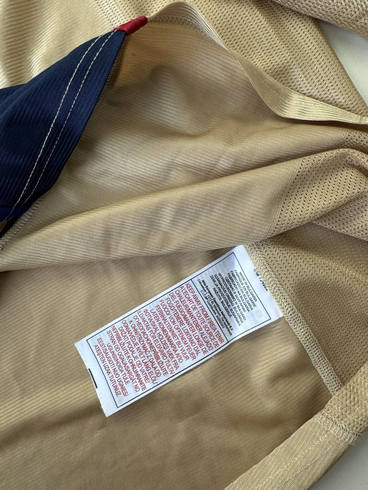Nike Barcelona 2002 Away Match Issue Jersey Original F.De Boer 3 Size US L / EU 52-54 / 3 - 6 Thumbnail