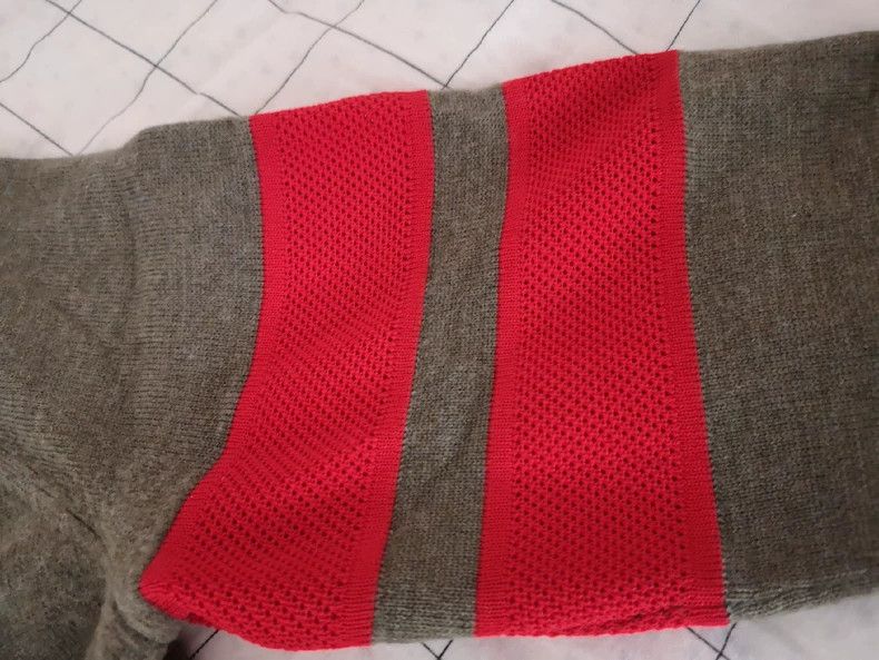 Givenchy Givenchy Wool Sweater - Classic of the Year Size US M / EU 48-50 / 2 - 5 Thumbnail