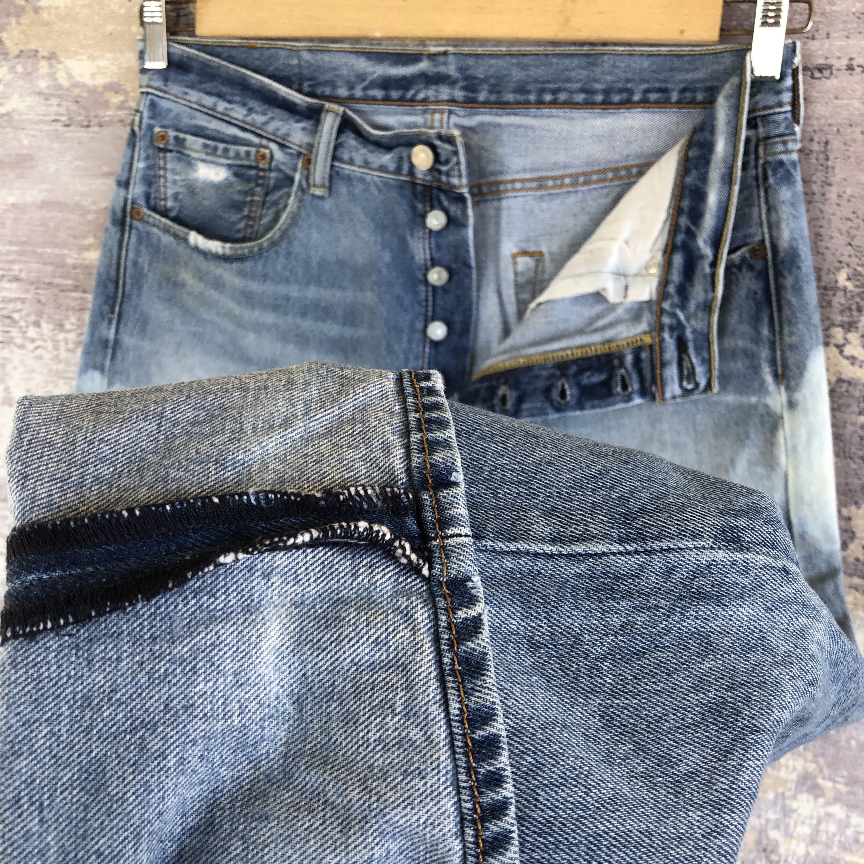 Levi's Vintage Levis 501 Distressed Jeans Bleach Light Wash Denim Size US 34 / EU 50 - 8 Thumbnail