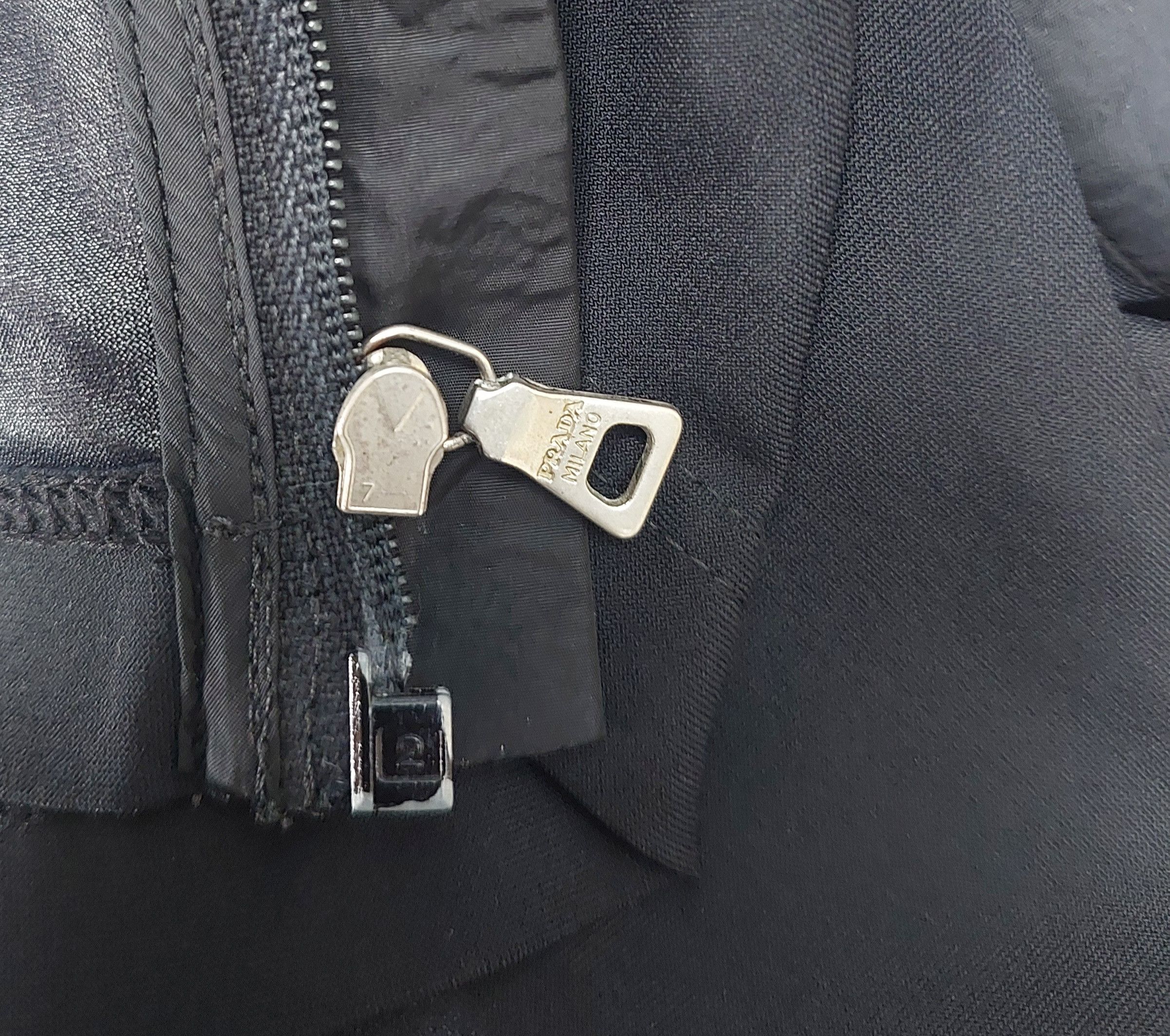 Prada Prada x Vintage Minimalist Techwear-Inspired Shirt Size US L / EU 52-54 / 3 - 13 Thumbnail