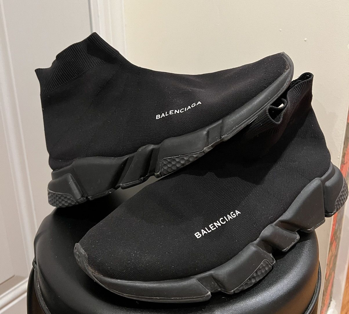 balenciaga speed knit red