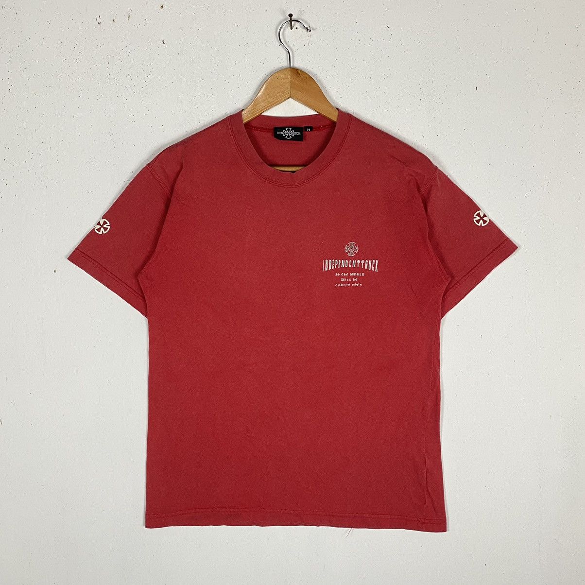 Independent Truck Co. × Vintage AS THE WORLD WILL BE ENDING SOON CROSS TEE Size US M / EU 48-50 / 2 - 4 Thumbnail