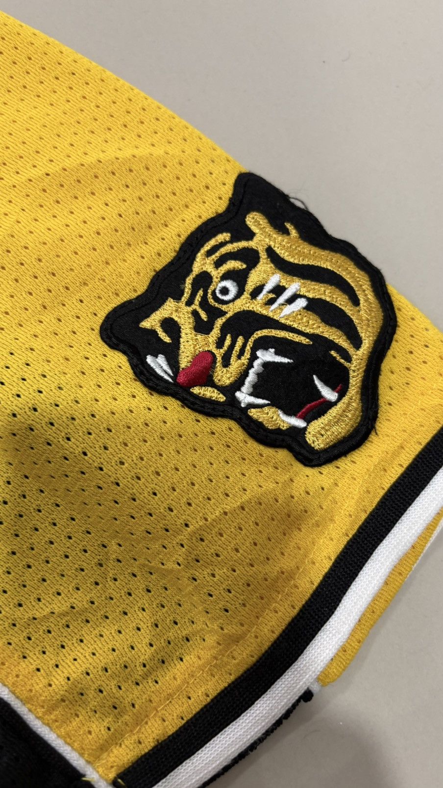 Japanese Brand Hanshin Tigers Japanese Baseball Jersey Mizuno Size US S / EU 44-46 / 1 - 5 Thumbnail