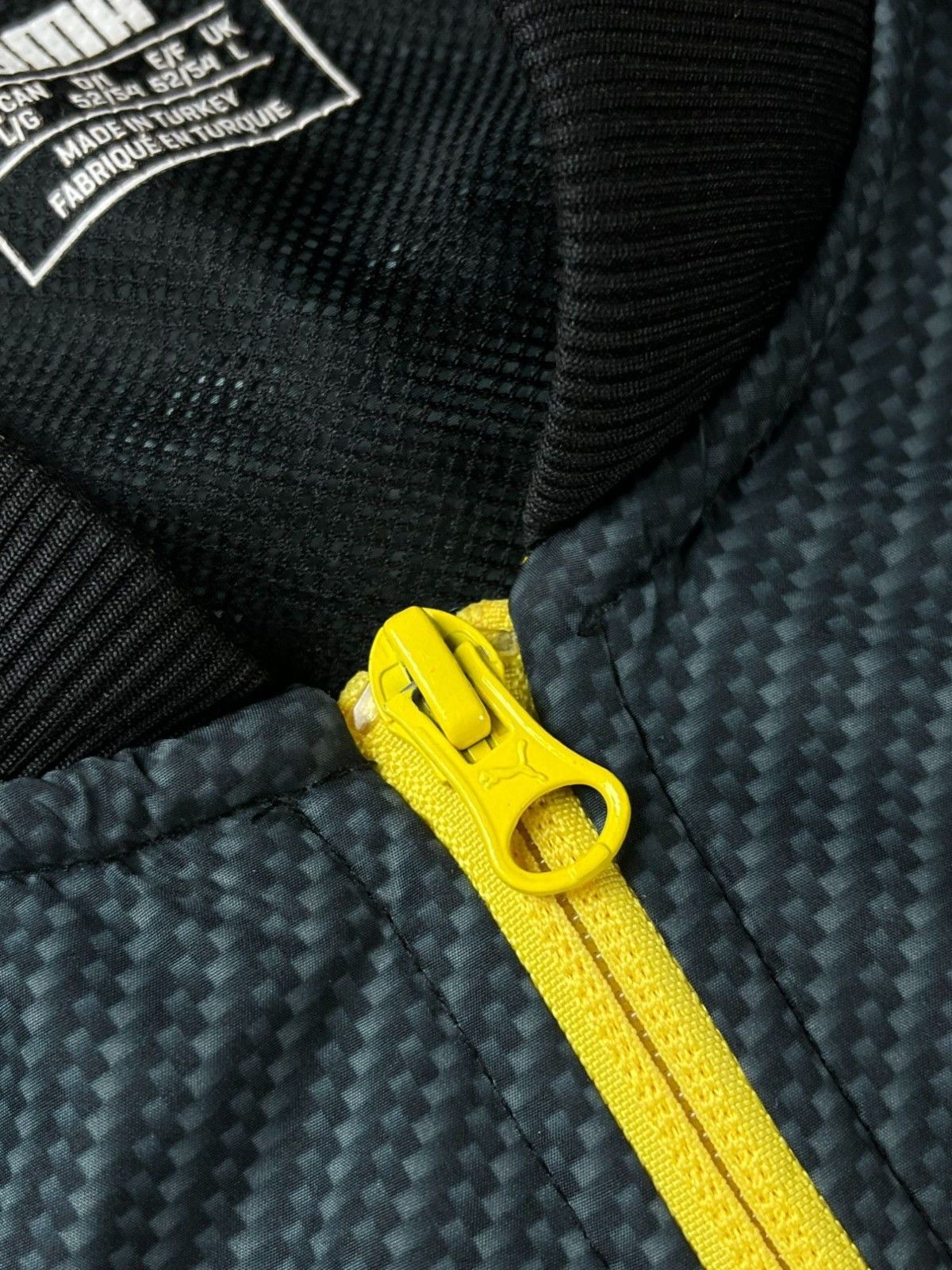 Puma PUMA Borussia Dortmund Training Jacket Size L Size US L / EU 52-54 / 3 - 4 Thumbnail