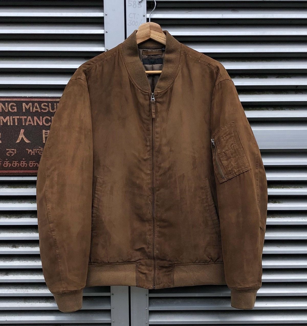 Vintage Uniqlo Suede Ma-1 Bomber Jacket Size US L / EU 52-54 / 3 - 2 Thumbnail