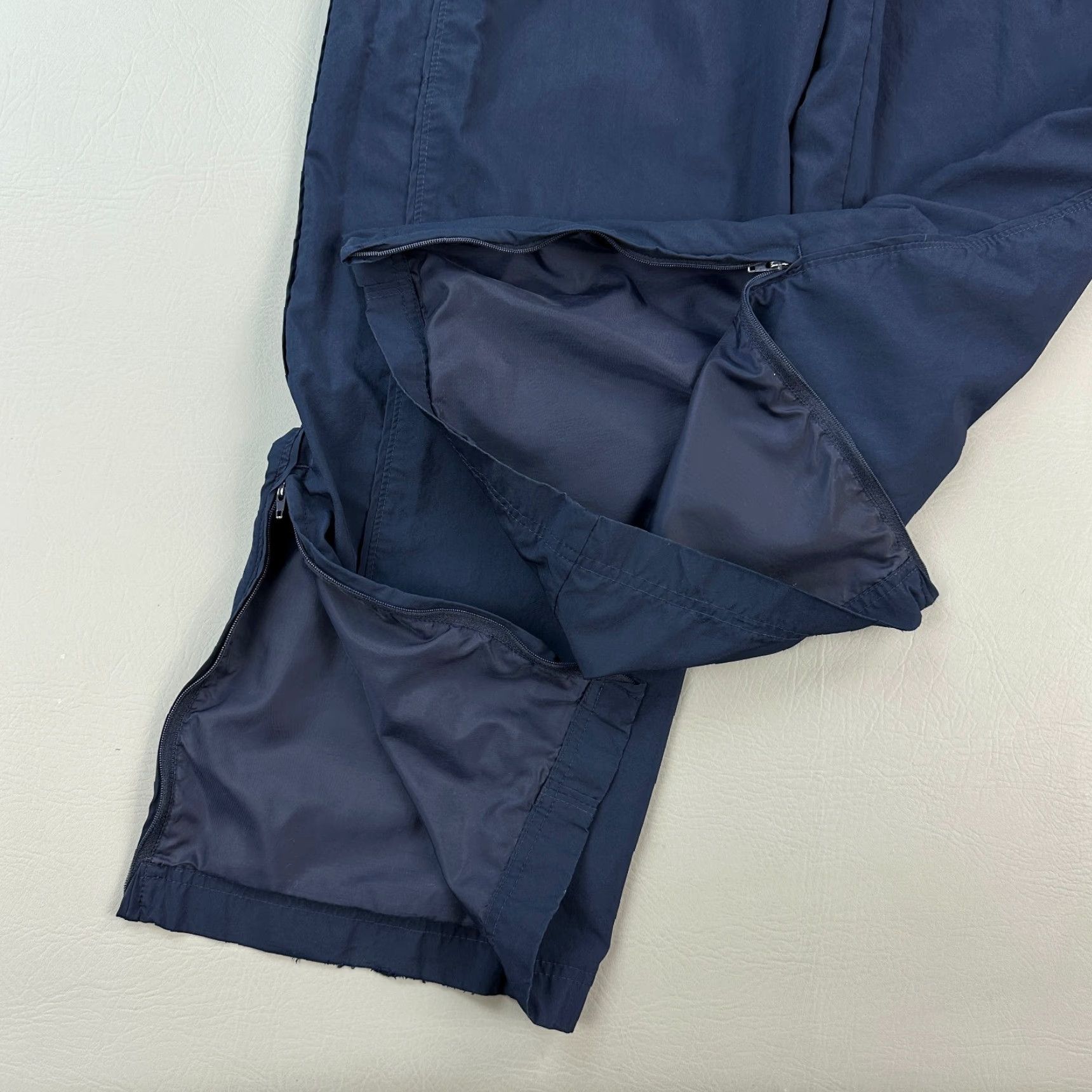 Nike VINTAGE Nike Sportswear Track Pants Mens M Navy Blue Fleece Lined Ankle Zip Y2K Pants Regular Mens Size US 31 - 3 Thumbnail