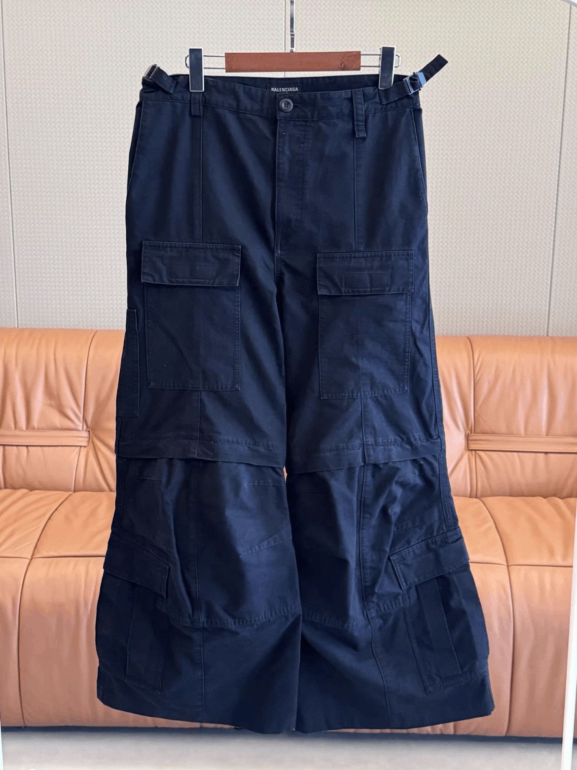 Balenciaga Balenciaga Sz M Balenciaga Flared Cargo Pants-2506 Size US 32 / EU 48 - 1 Thumbnail