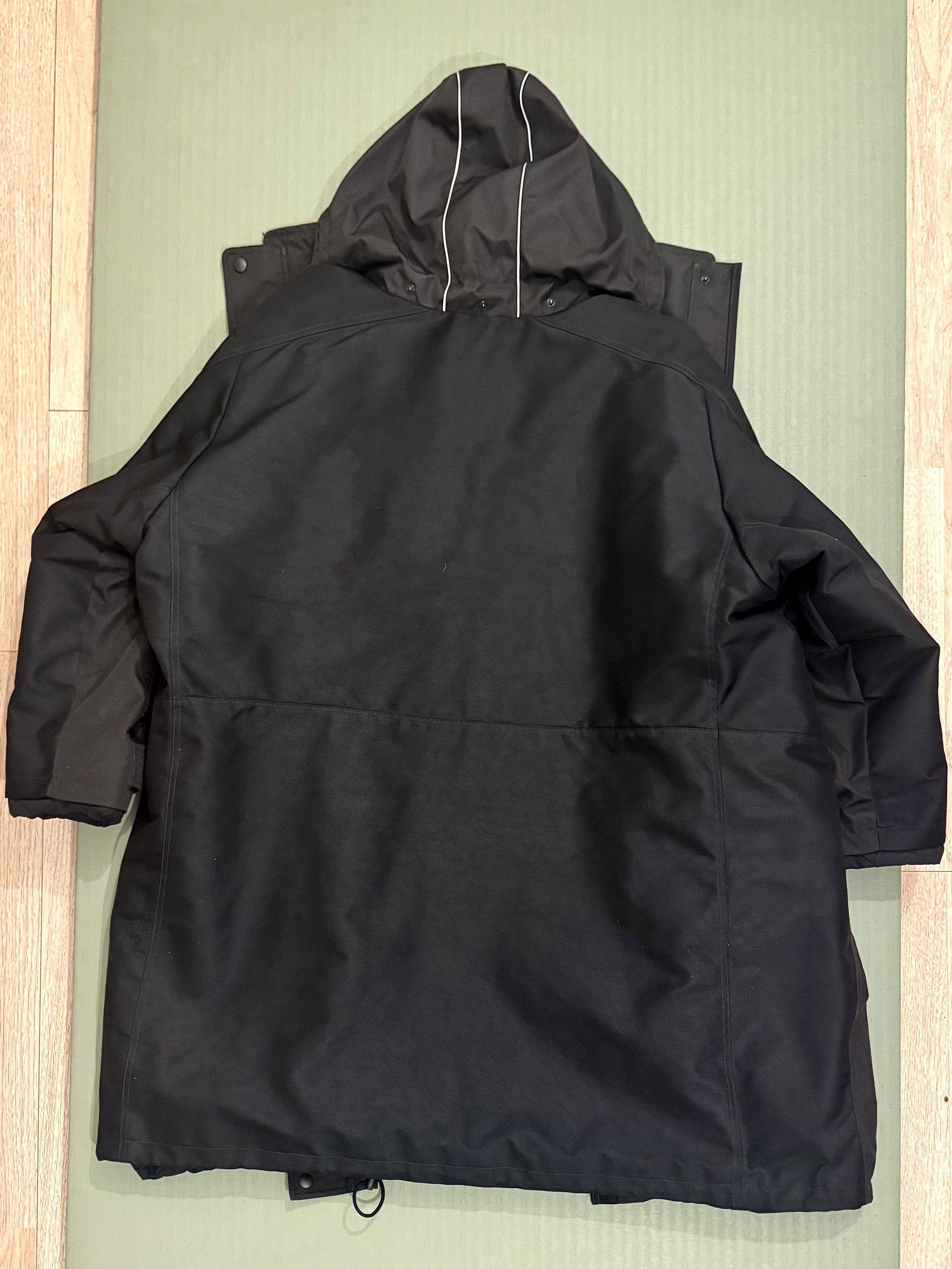 Balenciaga long fridge coat Size US M / EU 48-50 / 2 - 5 Thumbnail