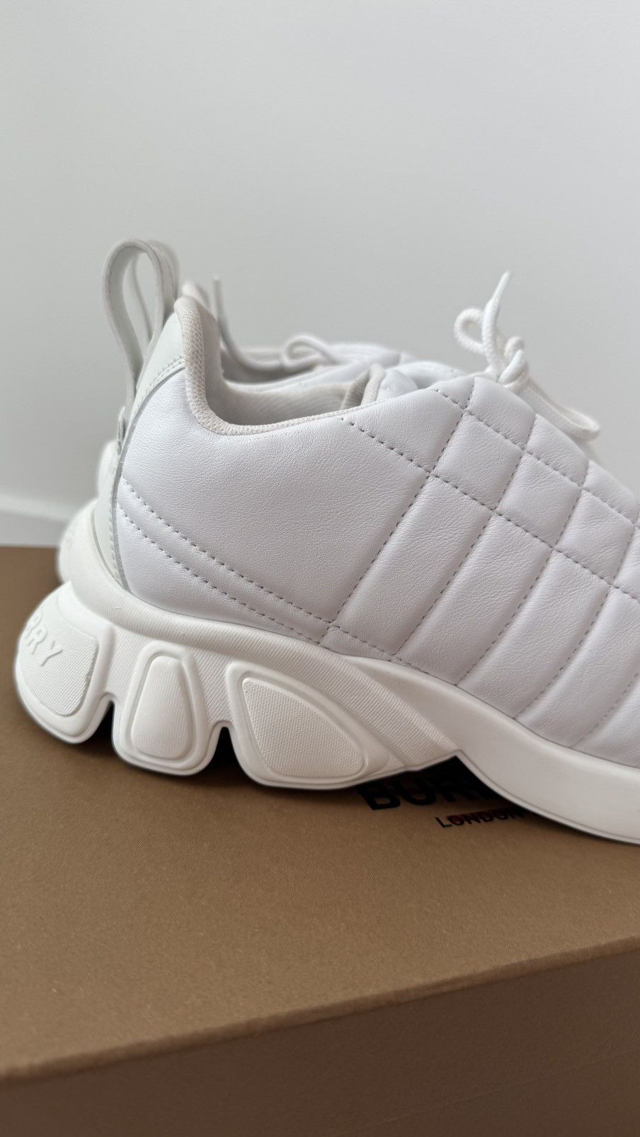 Burberry New Burberry White Quilted Sneakers Size US 9 / IT 39 - 3 Thumbnail