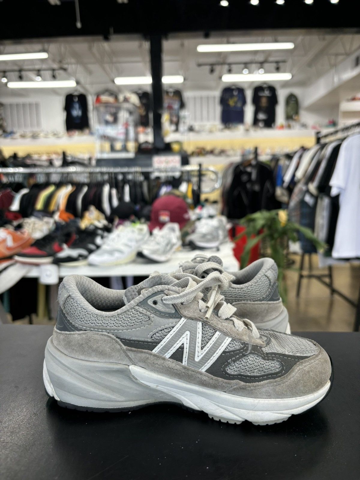 New Balance New Balance (PS) YOUTH 990v6 Sz. 11.5 Size US 11.5 / EU 44-45 - 4 Thumbnail