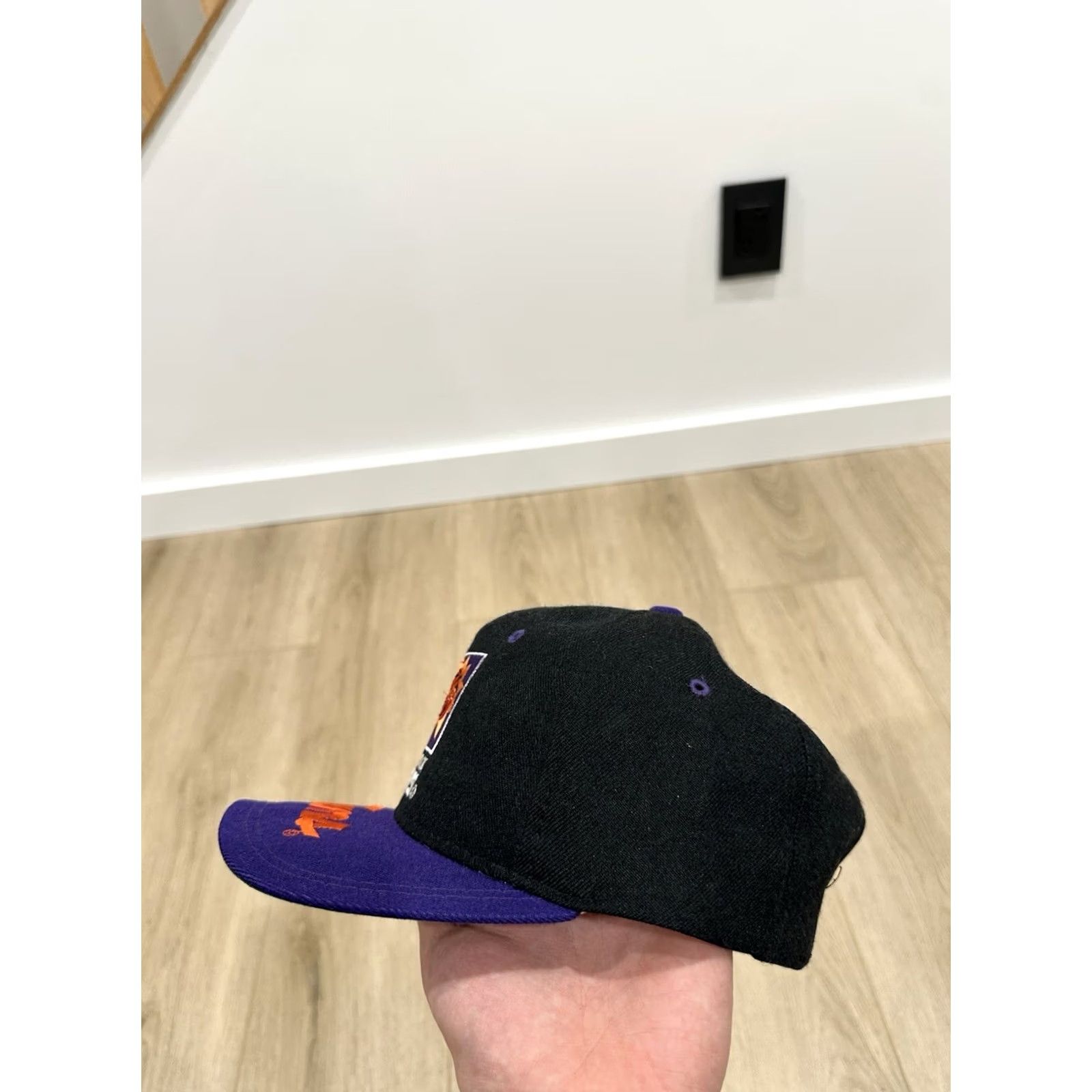Sports Specialties VINTAGE Phoenix Suns Sports Specialties Snapback Brim Script NBA Plain Logo Black Wool One Size Men Adjustable 90s Hat Size ONE SIZE - 2 Thumbnail