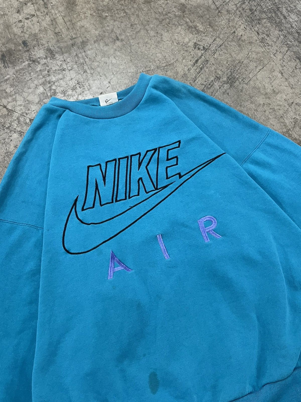 Nike × Vintage Nike Air spell out center swoosh vintage crewneck hype rare Size US L / EU 52-54 / 3 - 6 Thumbnail