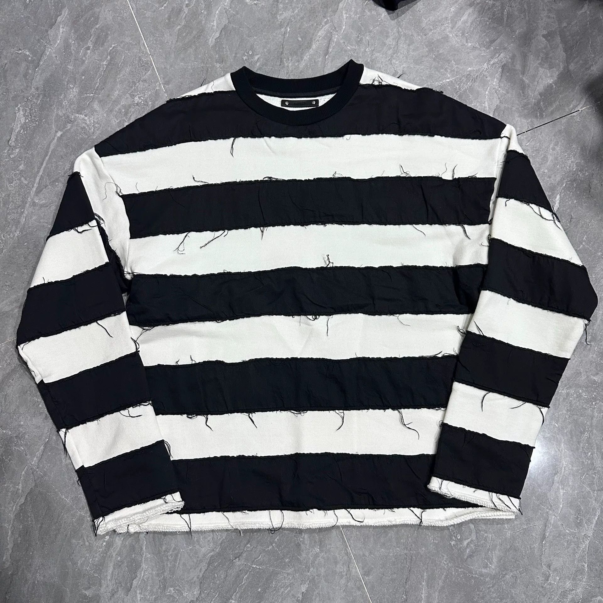 Vintage Minedenim Distressed Fringe Black White Hoodie Size US M / EU 48-50 / 2 - 1 Thumbnail