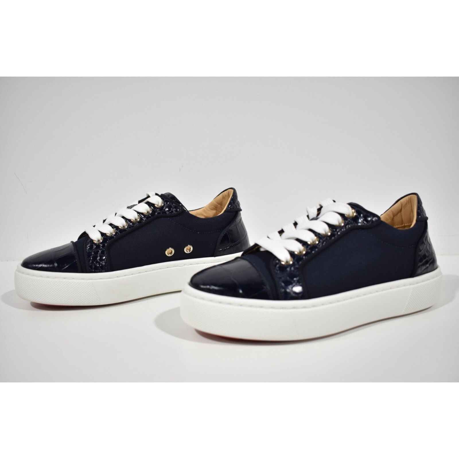 Christian Louboutin Christian Louboutin Blue Flat Lace Up Low Top Sneaker 36.5 Size US 6.5 / IT 36.5 - 9 Thumbnail
