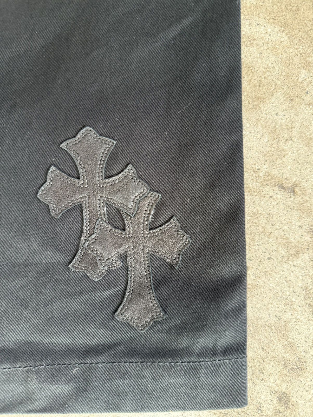 Chrome Hearts CHROME HEARTS FLOODED 40 LEATHER CAMO CROSS CARPENTER PANTS Size US 33 - 9 Thumbnail