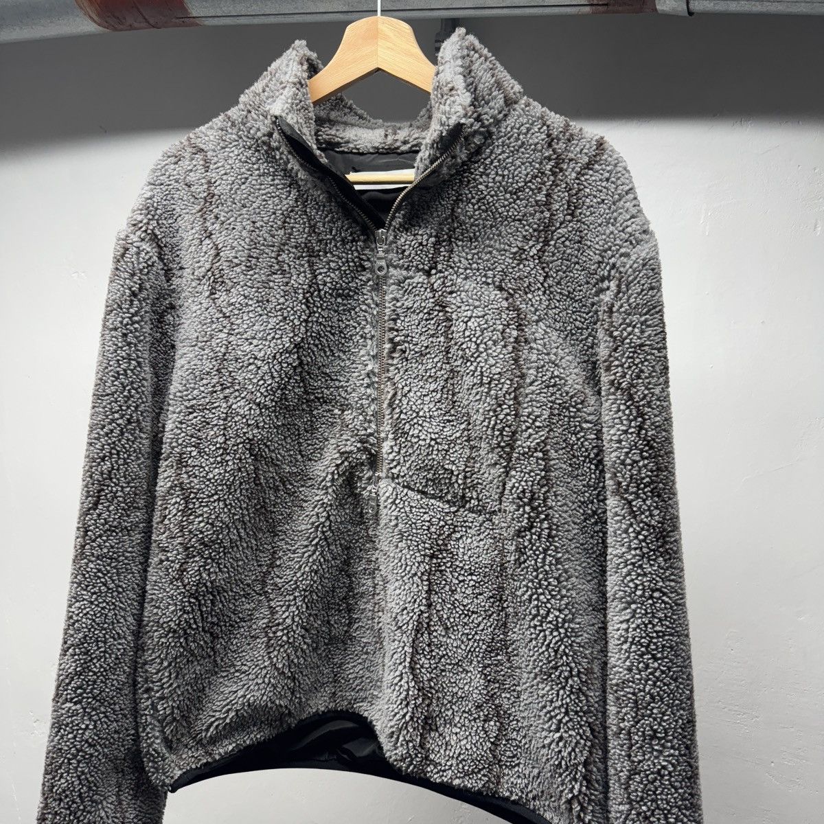No Maintenance No Maintenance Deep Pile Sherpa Fleece Size US M / EU 48-50 / 2 - 3 Thumbnail